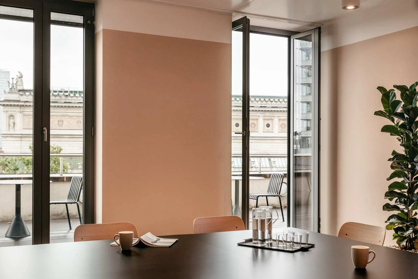 Signature FRANKFURT, SIGNATURE Oper 46, Besprechungsraum für 3 Personen, Frankfurt am Main