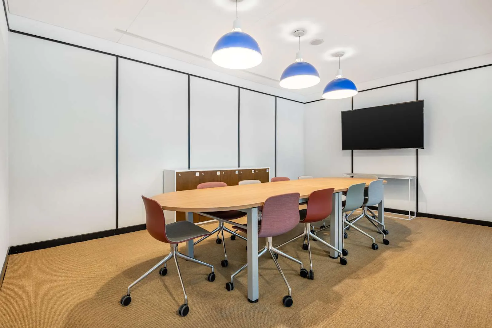 Signature Jakarta, Revenue Tower, Meeting room for 8 people, Jakarta