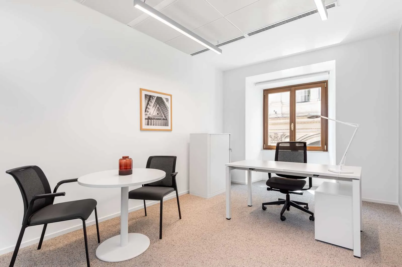 Signature Lisbon, Laranjeiras Palace, Private office, 1 desk, Lisbon