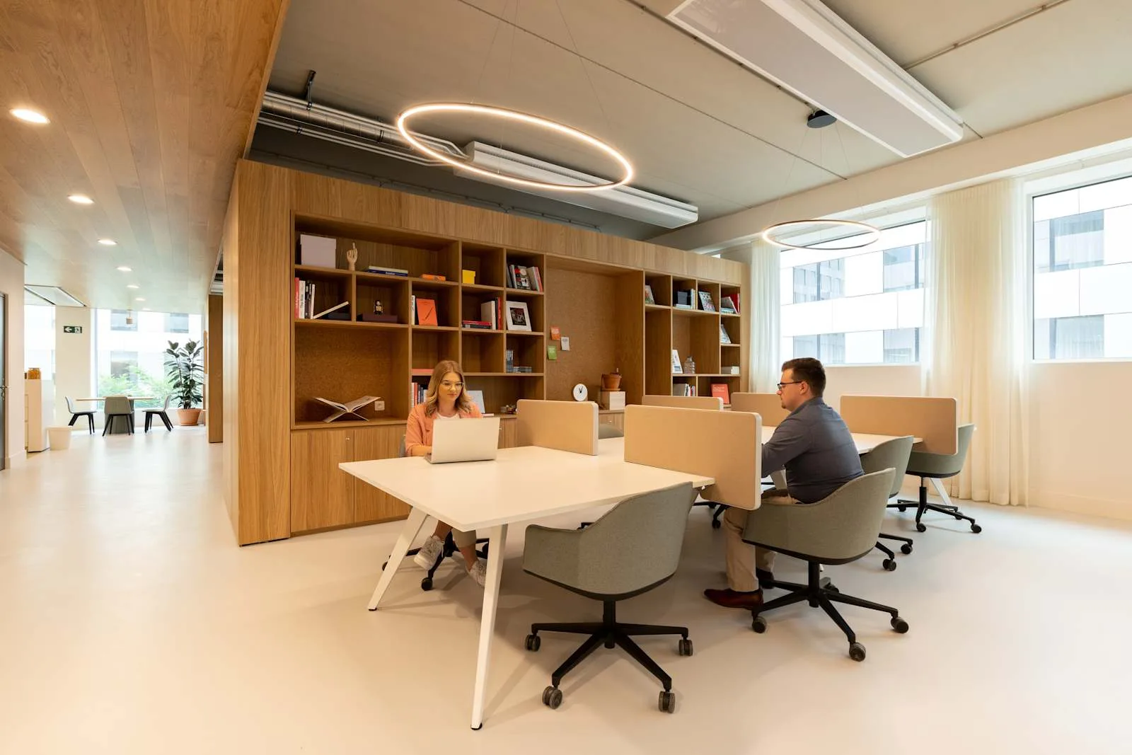 Spaces ANTWERP, Spaces Berchem Station Post X, Espace de coworking, Anvers