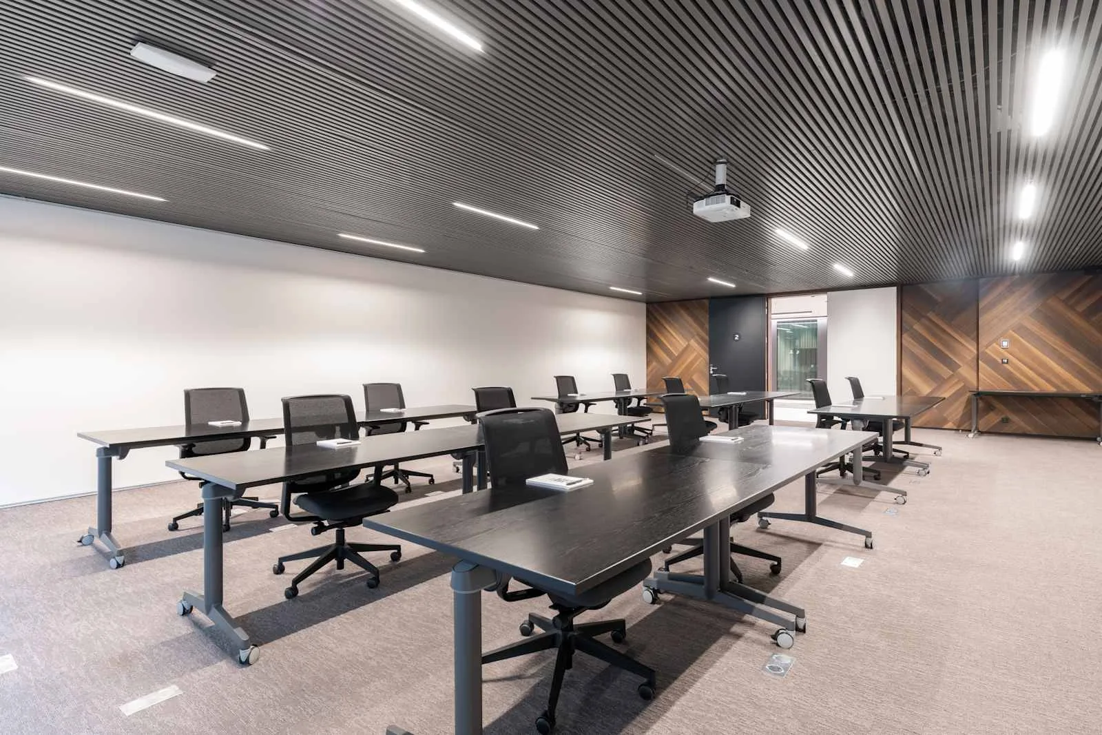 Spaces Brussels, Spaces Manhattan Meeting Center, Trainingsruimte voor 16 personen, Brussel