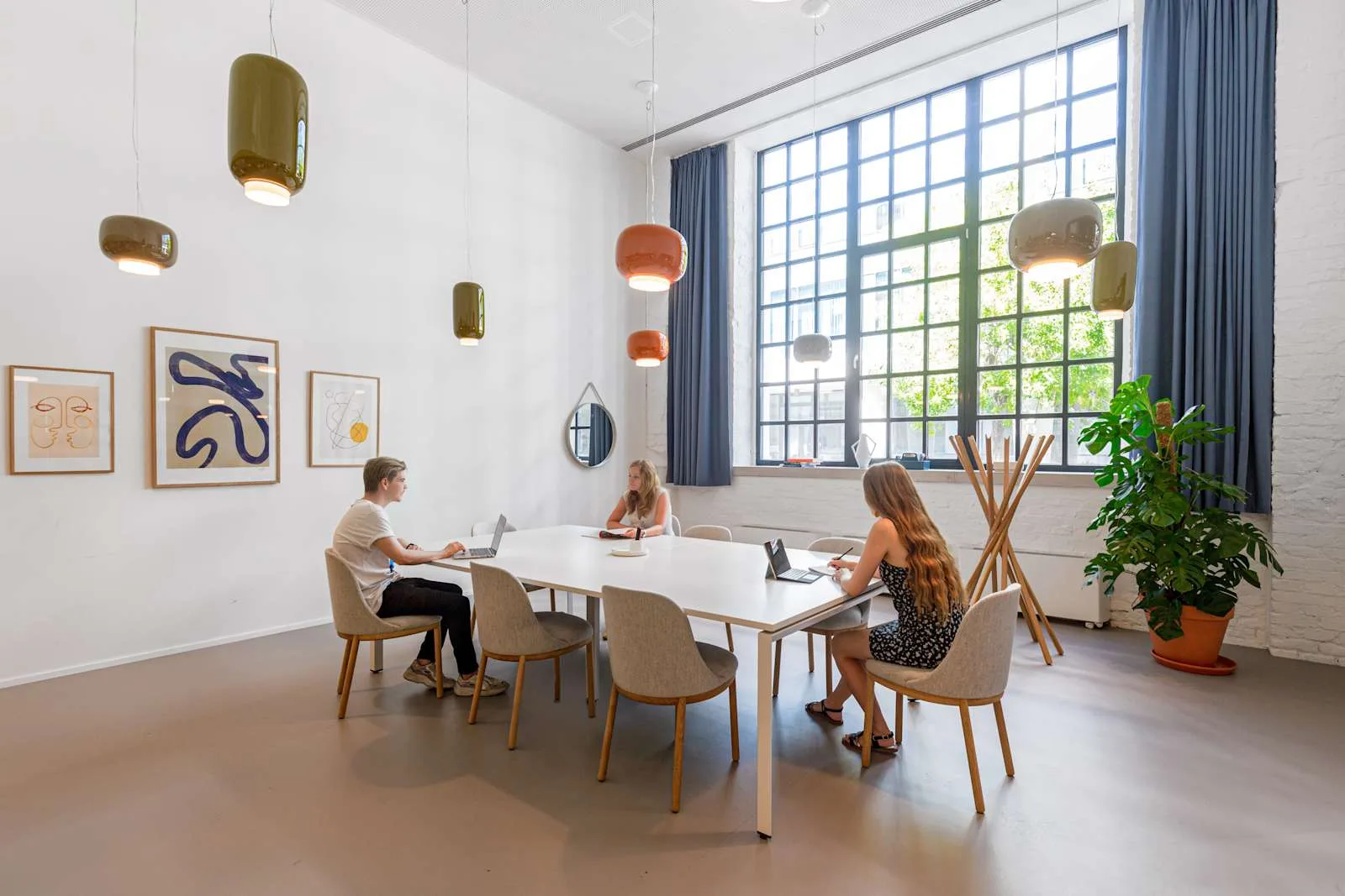 Spaces BUDAPEST, Spaces White House, Tárgyaló 8 főre, Budapest