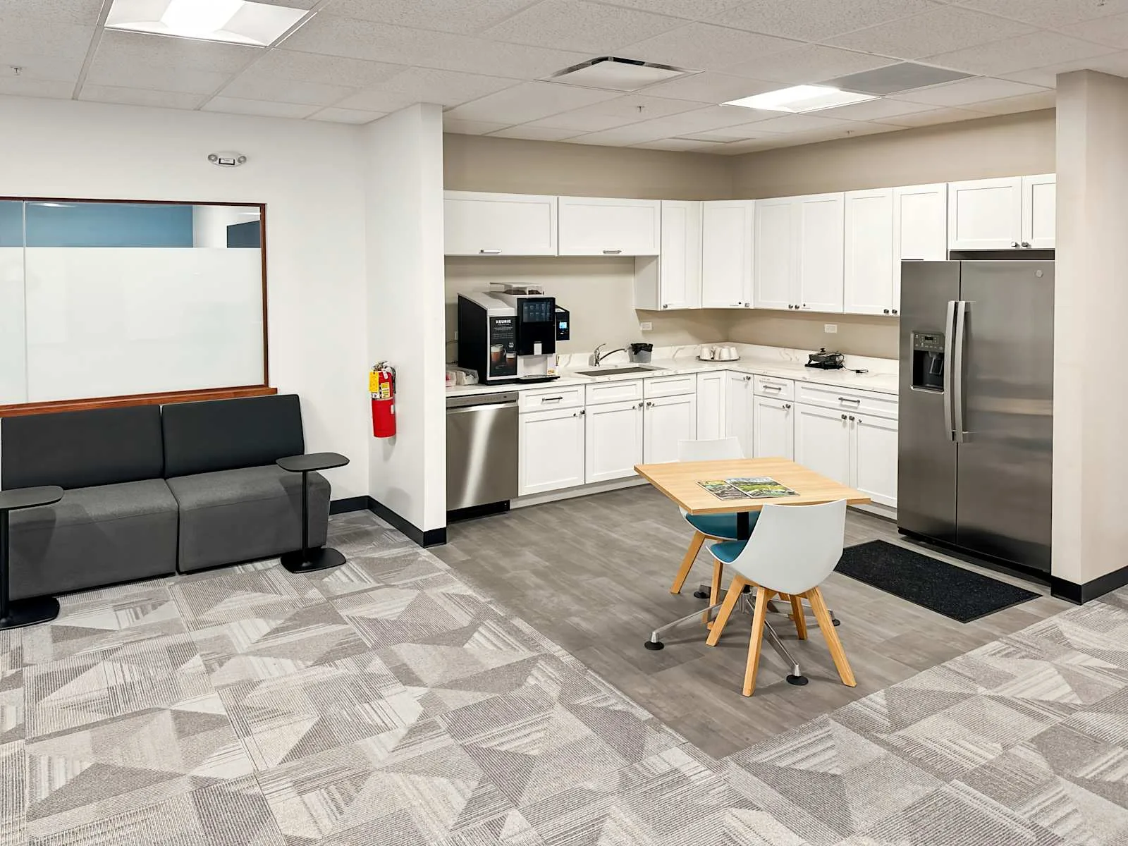 Spaces IL, Buffalo Grove - Busch Parkway, Kitchen, Buffalo Grove, IL