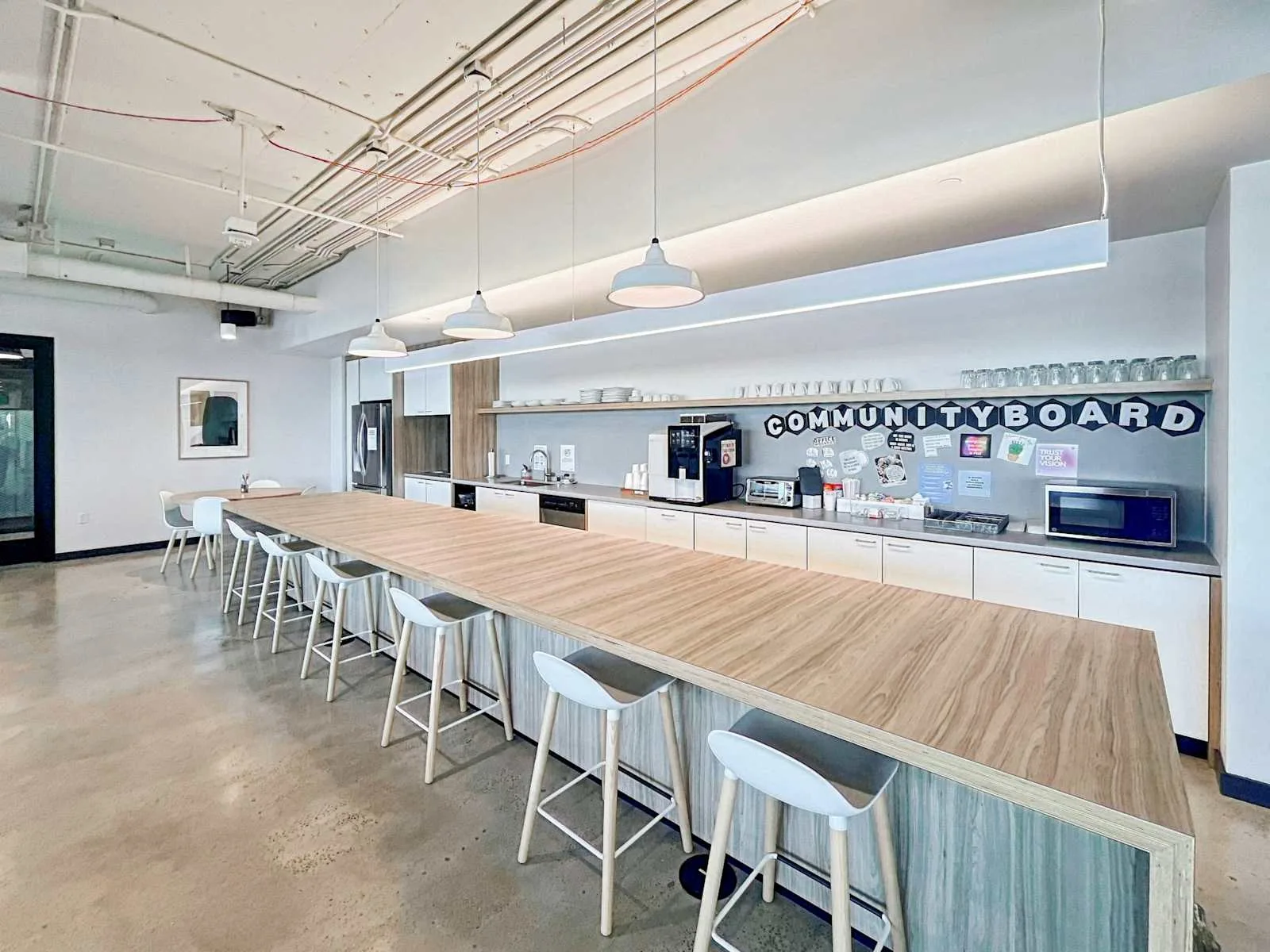 Spaces CA, Emeryville - 1900 Powell Street, Cafeteria, Emeryville, CA