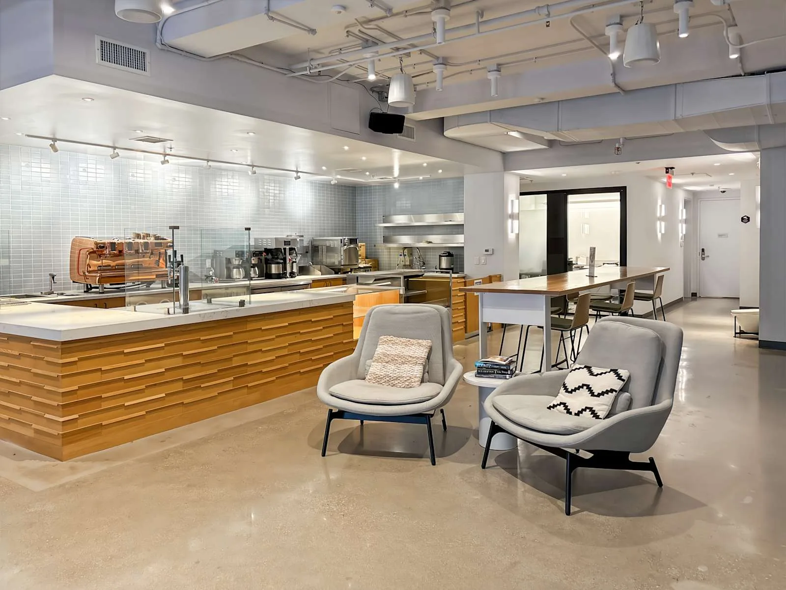 Spaces CA, Long Beach - 145 W Broadway, Cafeteria, Long Beach, CA