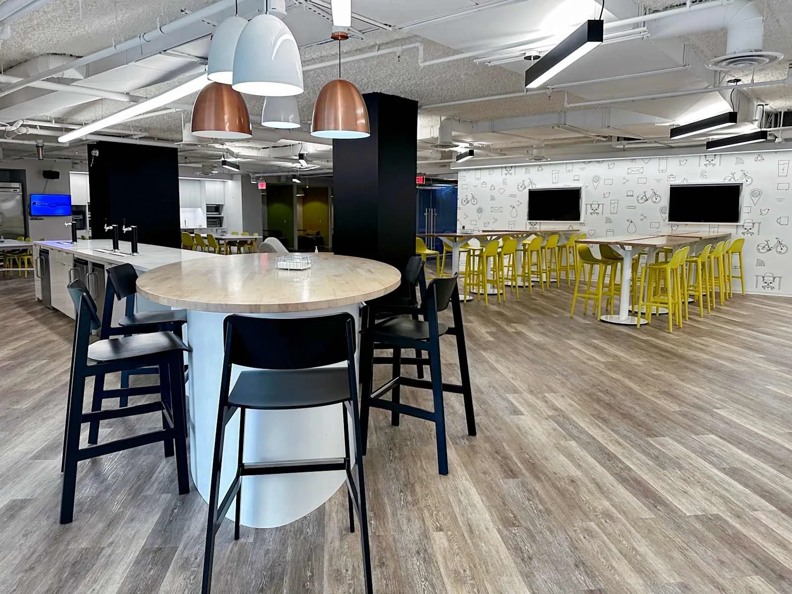 Spaces DC, Washington - 1015 15th Street, Cafeteria, Washington, DC