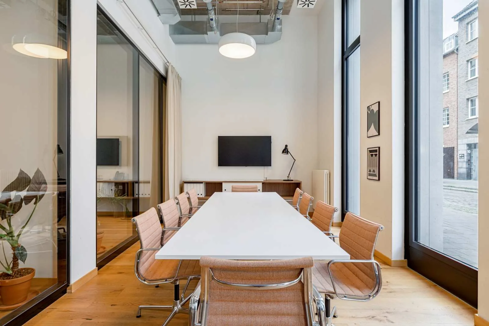 Spaces DUSSELDORF, Spaces Andreas Quartier, Besprechungsraum für 10 Personen, Düsseldorf