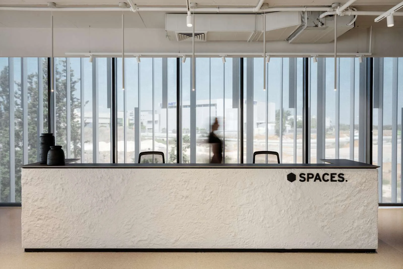 Spaces Even Yehuda, קבלה, אבן יהודה