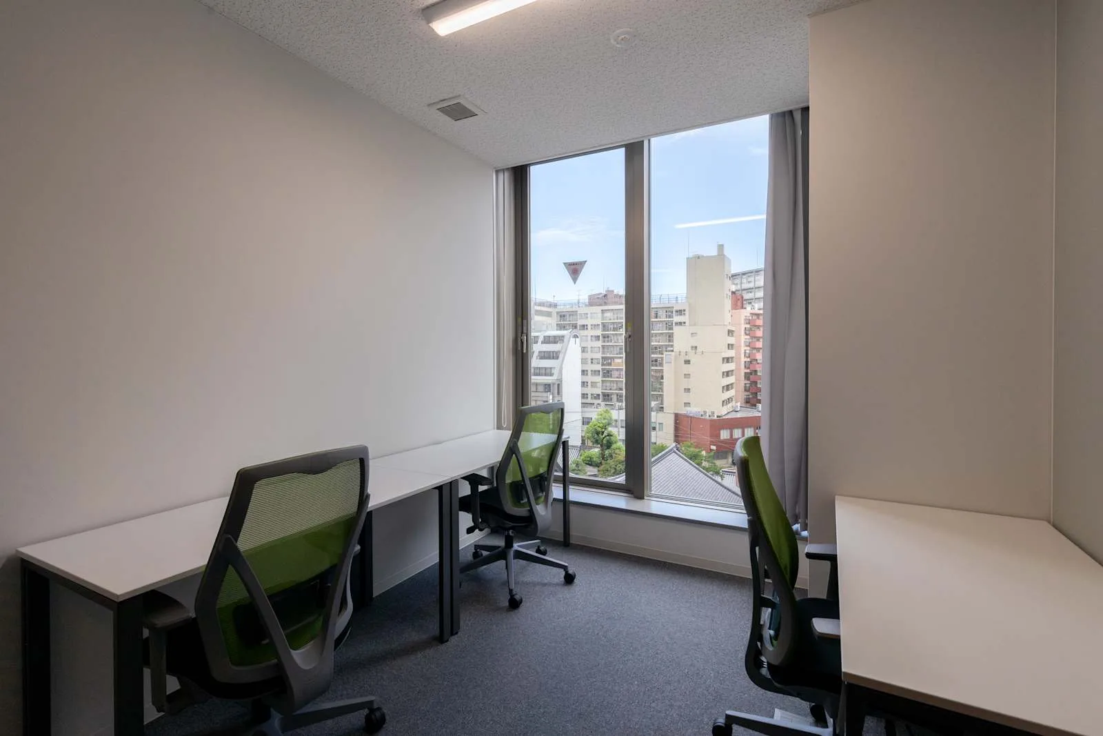 Spaces FUKUOKA, Spaces Hakata Ekimae, Private office, 3 desks, Fukuoka