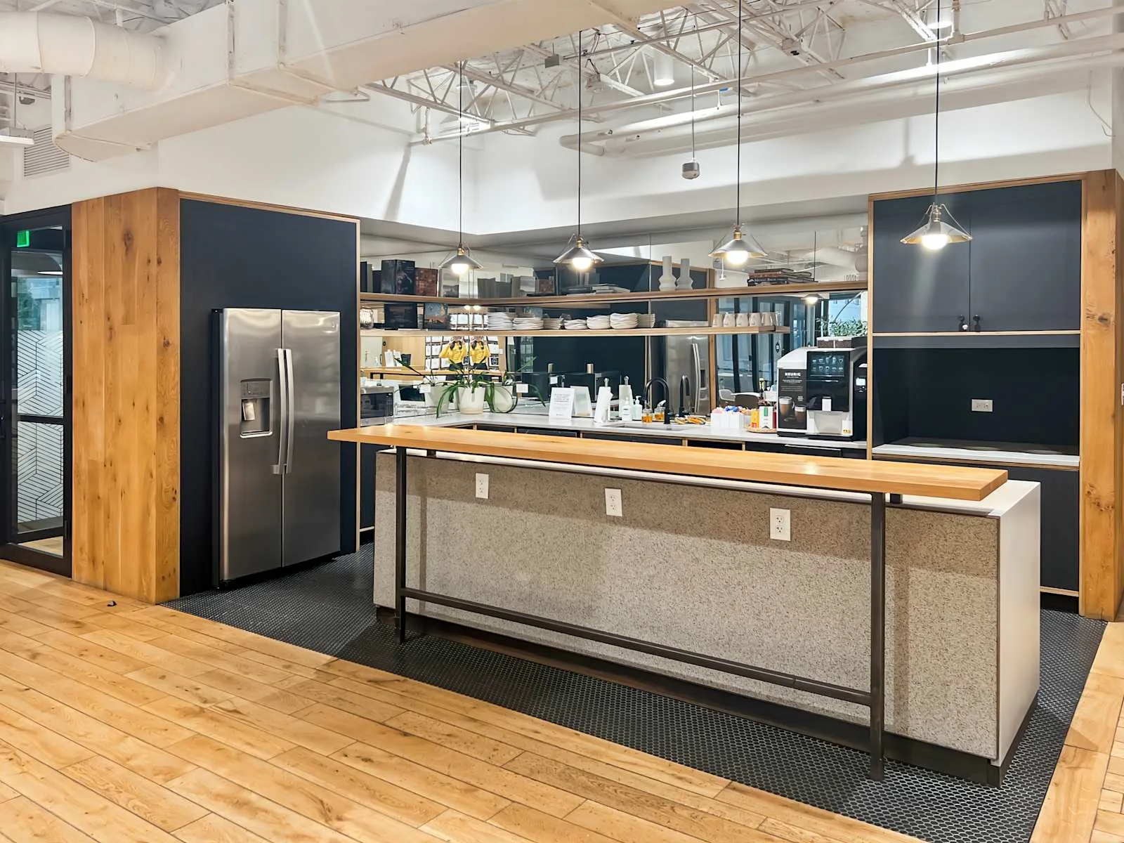 Spaces GA, Atlanta - 1372 Peachtree, Kitchen, Atlanta, GA