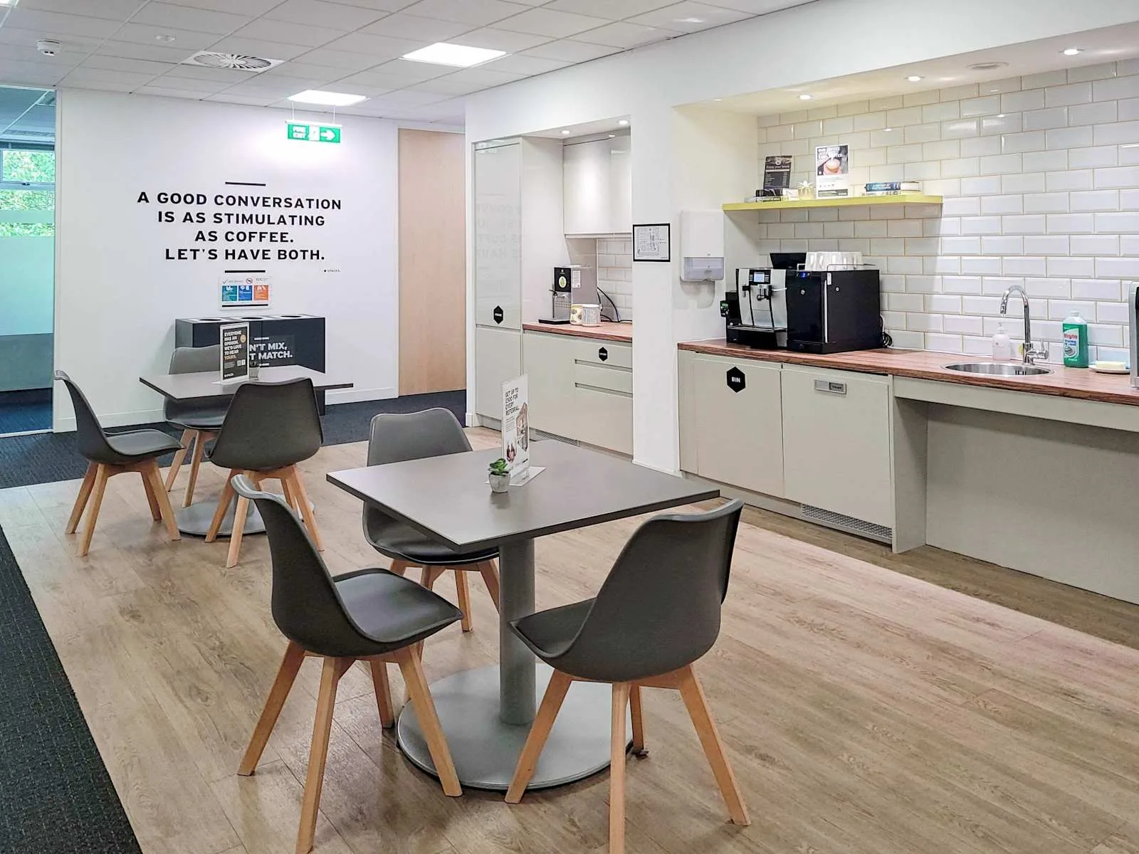 Spaces GERRARDS CROSS,  Chalfont Park, Cuisine, Gerrards Cross