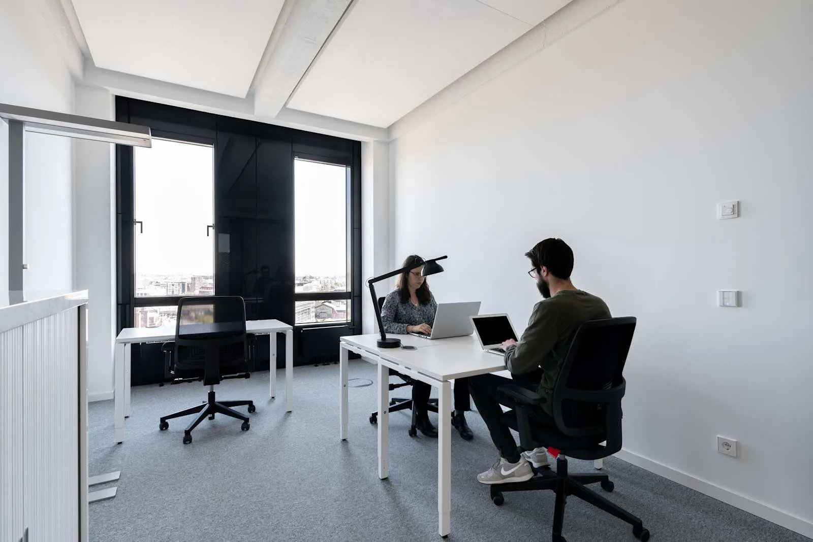 Spaces HAMBURG, Spaces Kallmorgen Tower, Private office, 3 desks, Hamburg