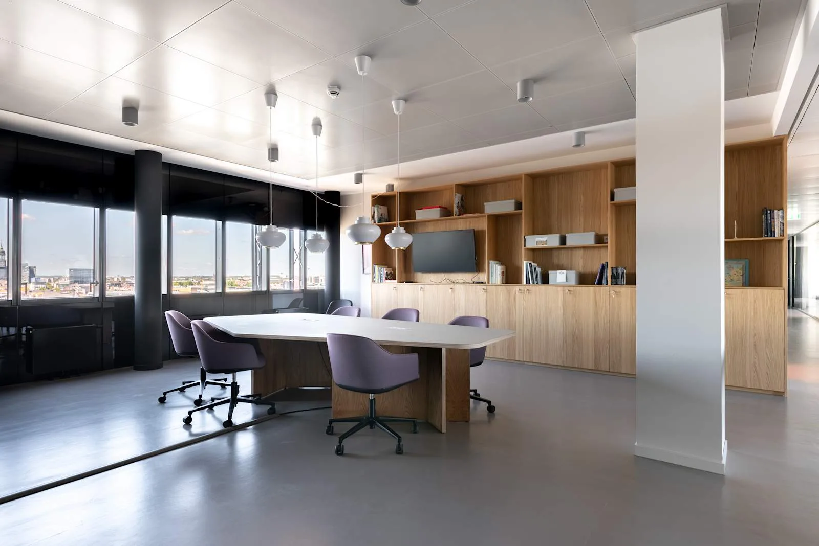 Spaces HAMBURG, Spaces Kallmorgen Tower, Meeting room for 7 people, Hamburg