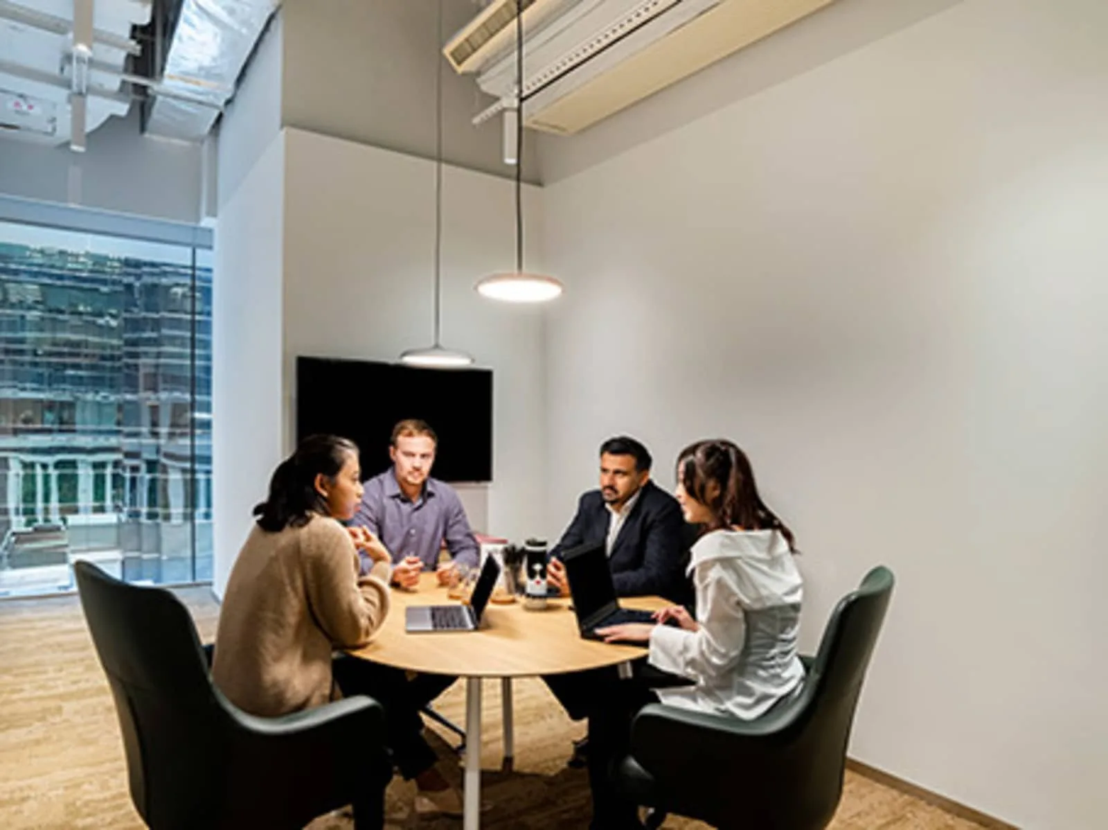 Spaces HONG KONG, Spaces Lee Garden 3, Meeting room for 4 people, Hong Kong