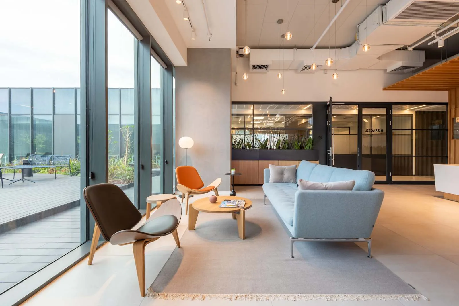 Spaces Kfar Saba, Spaces Menivim, אזור מנוחה, כפר סבא