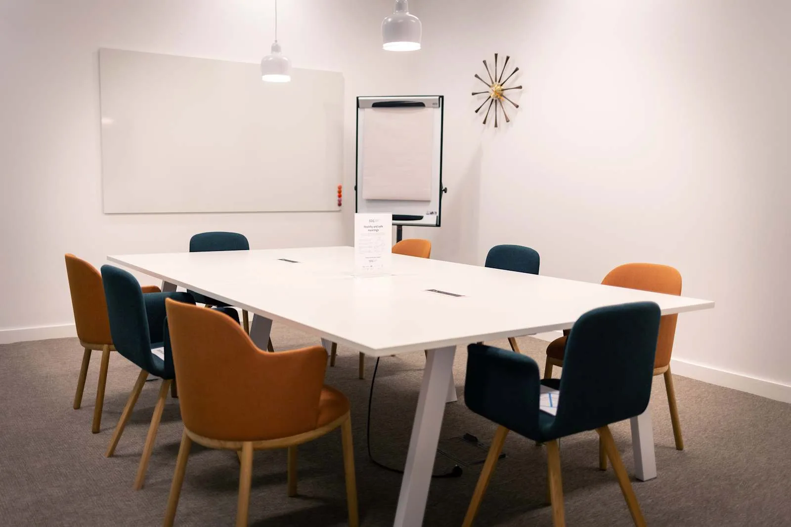Spaces LONDON, Spaces Canary Wharf, Salle de réunion 8 personnes, Londres