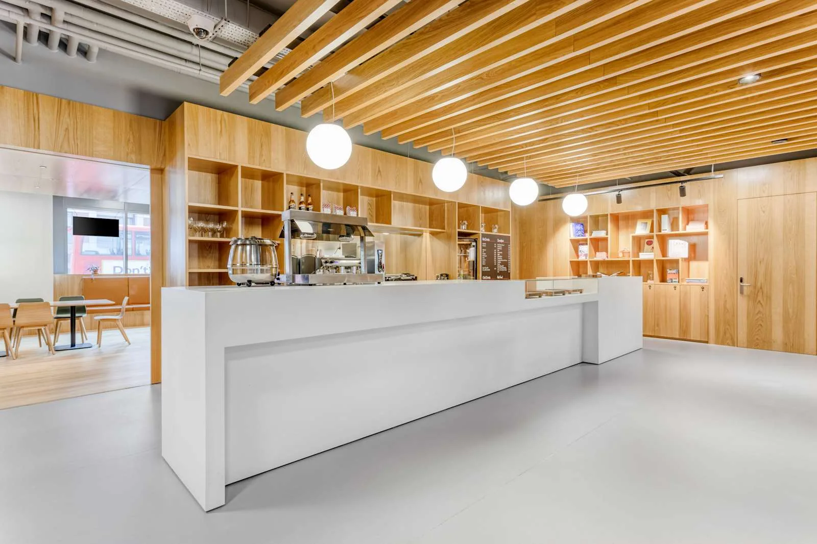 Spaces LONDON, Spaces Victoria, Cafeteria, London
