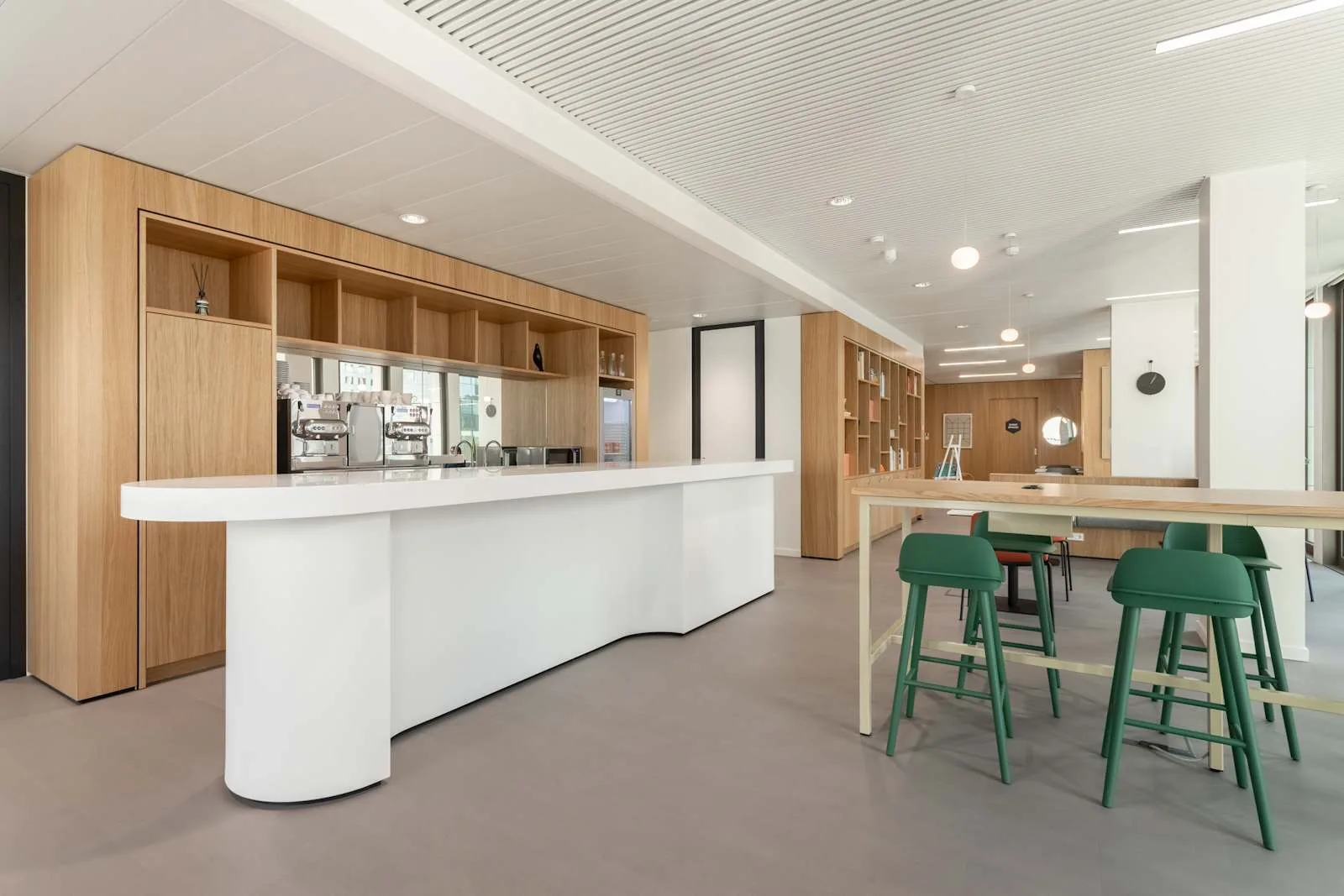 Spaces LUXEMBOURG, Spaces Boulevard  Royal - Zenit, Kantine, Luxembourg City