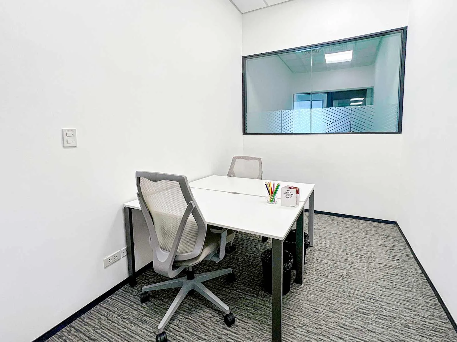 Spaces MANILA, Spaces World Plaza, Bonifacio Global City, Private office, 2 desks, Manila