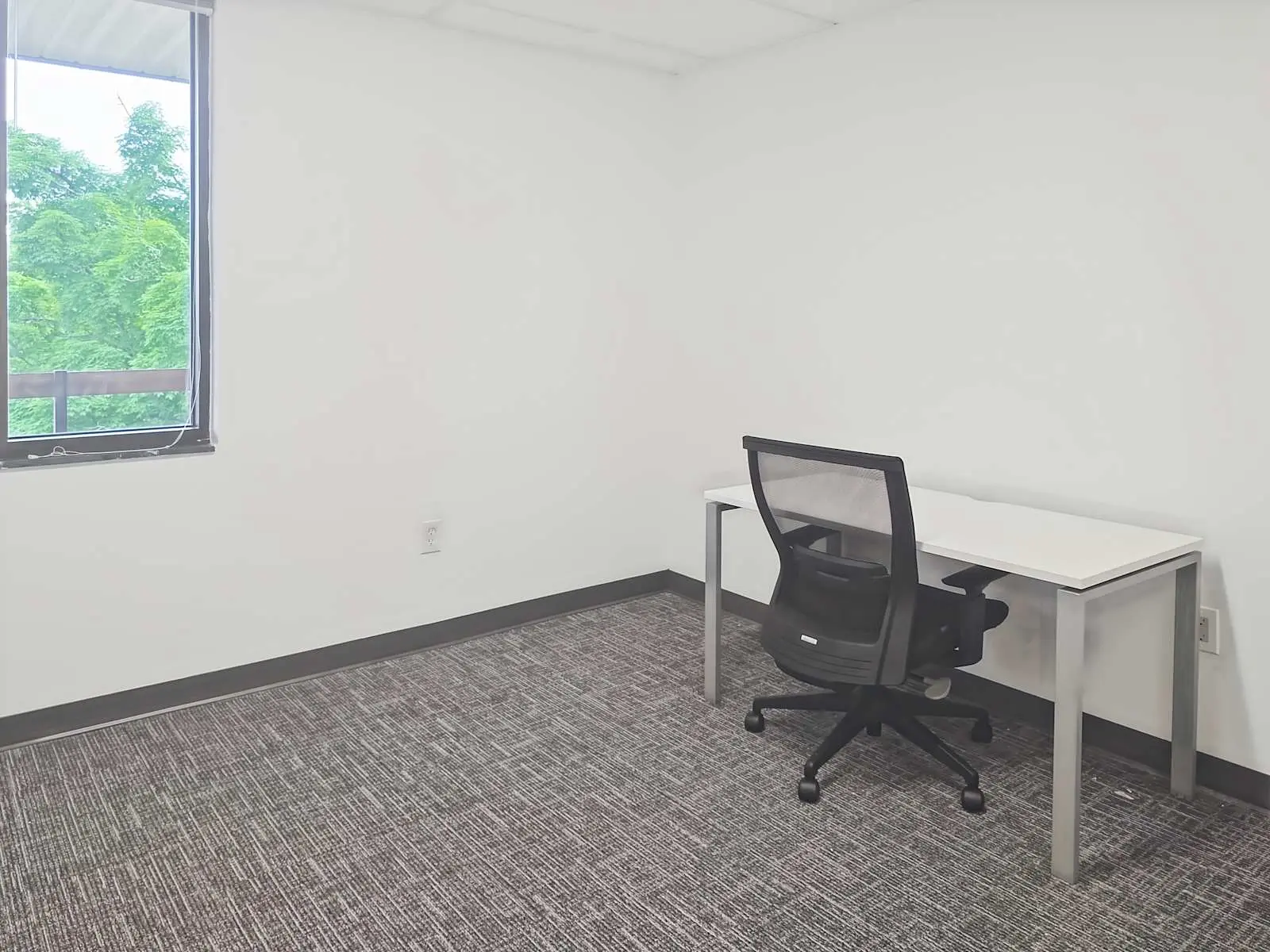 Spaces MD, Hunt Valley - Schilling Circle, Private office, 1 desk, Hunt Valley, MD