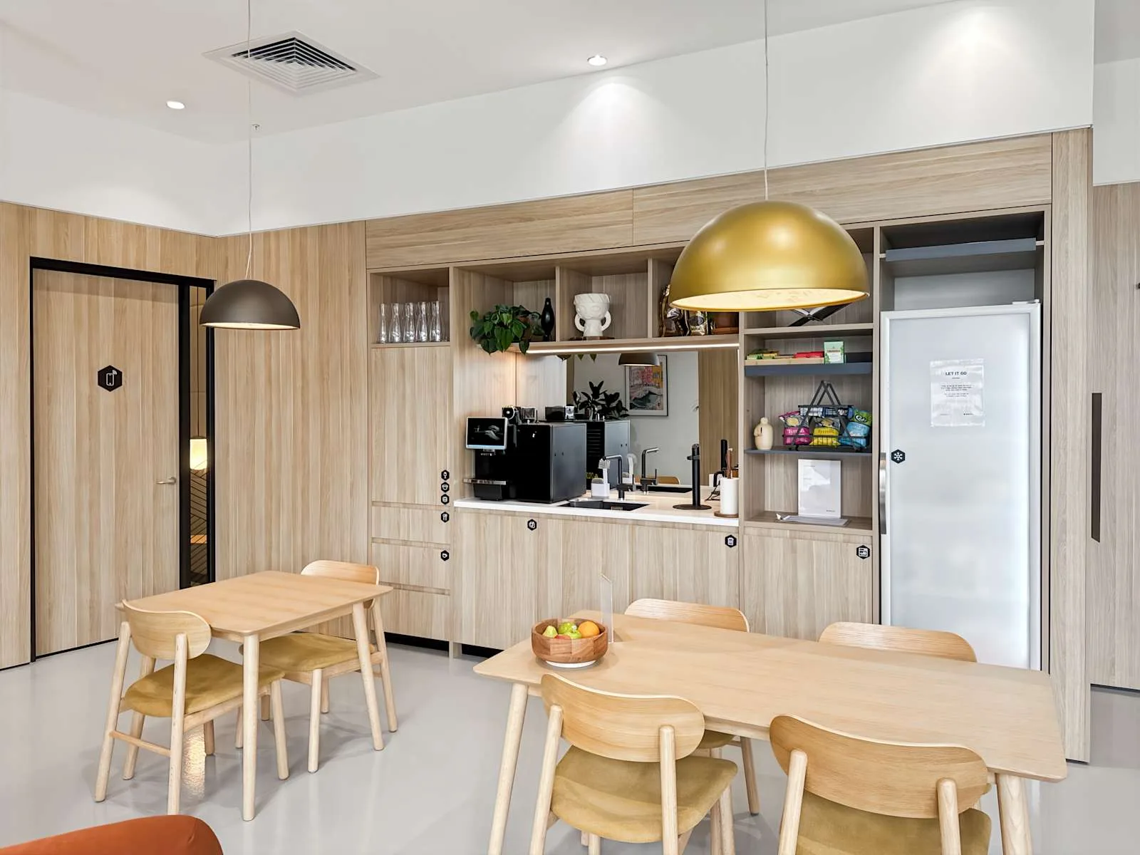 Spaces MELBOURNE, Preston 266 Raglan Street, Kitchen, Melbourne, VIC