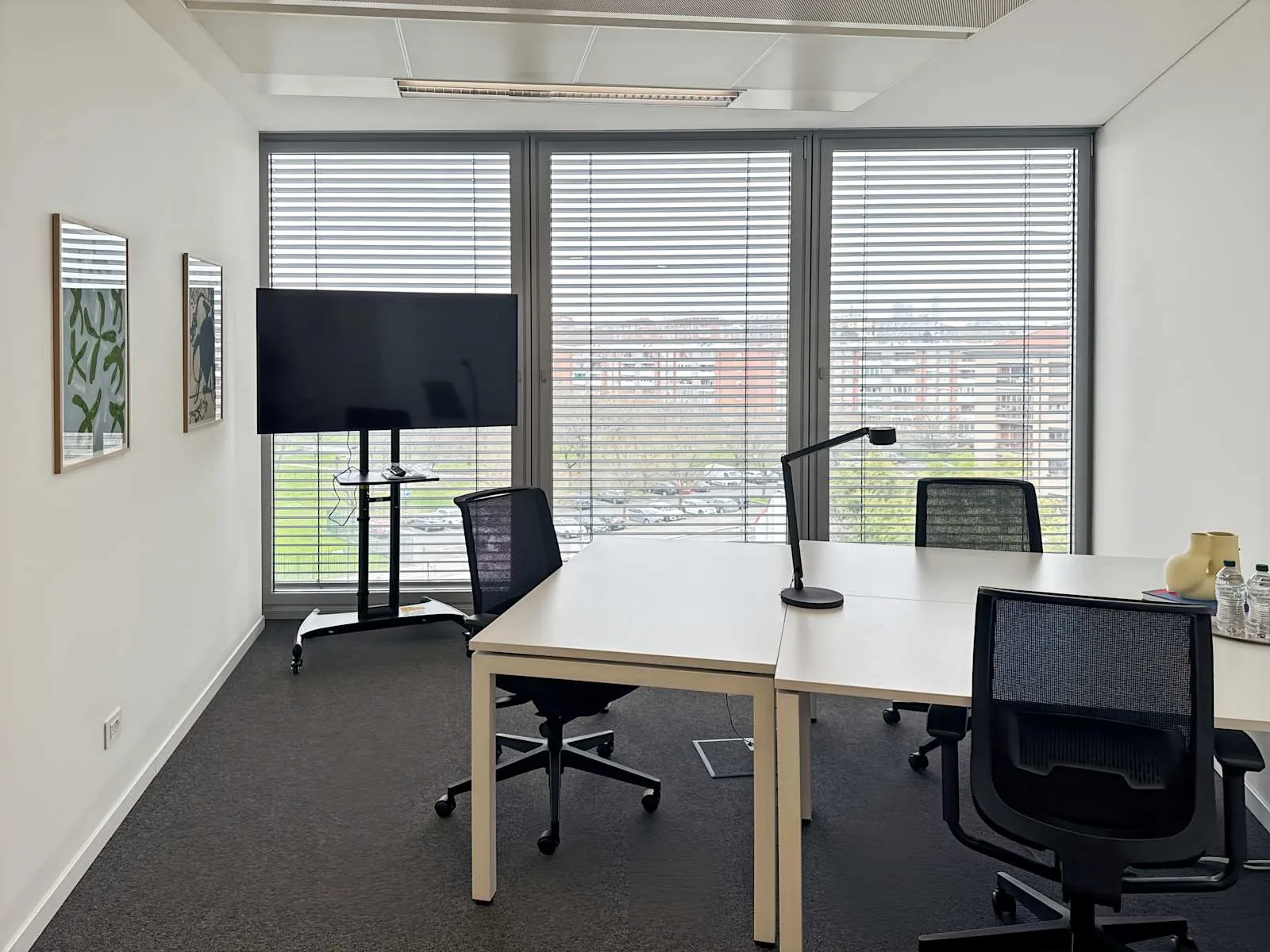 Spaces Milan, Lorenteggio, Ufficio privato con 3 postazioni, Milano