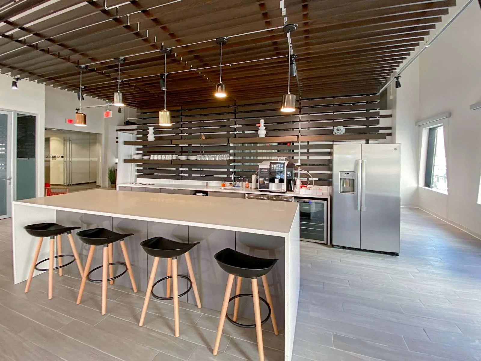 Spaces OH Columbus - 21 E State Street, Kitchen, Columbus, OH