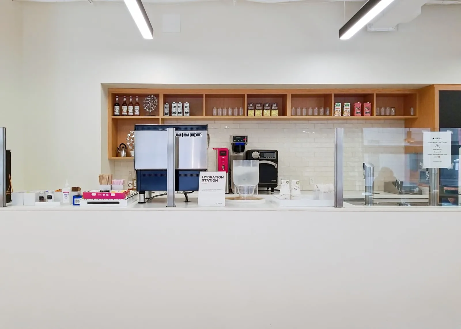 Spaces PA, Philadelphia - Spaces Hale Bulding, Kitchen, Philadelphia, PA