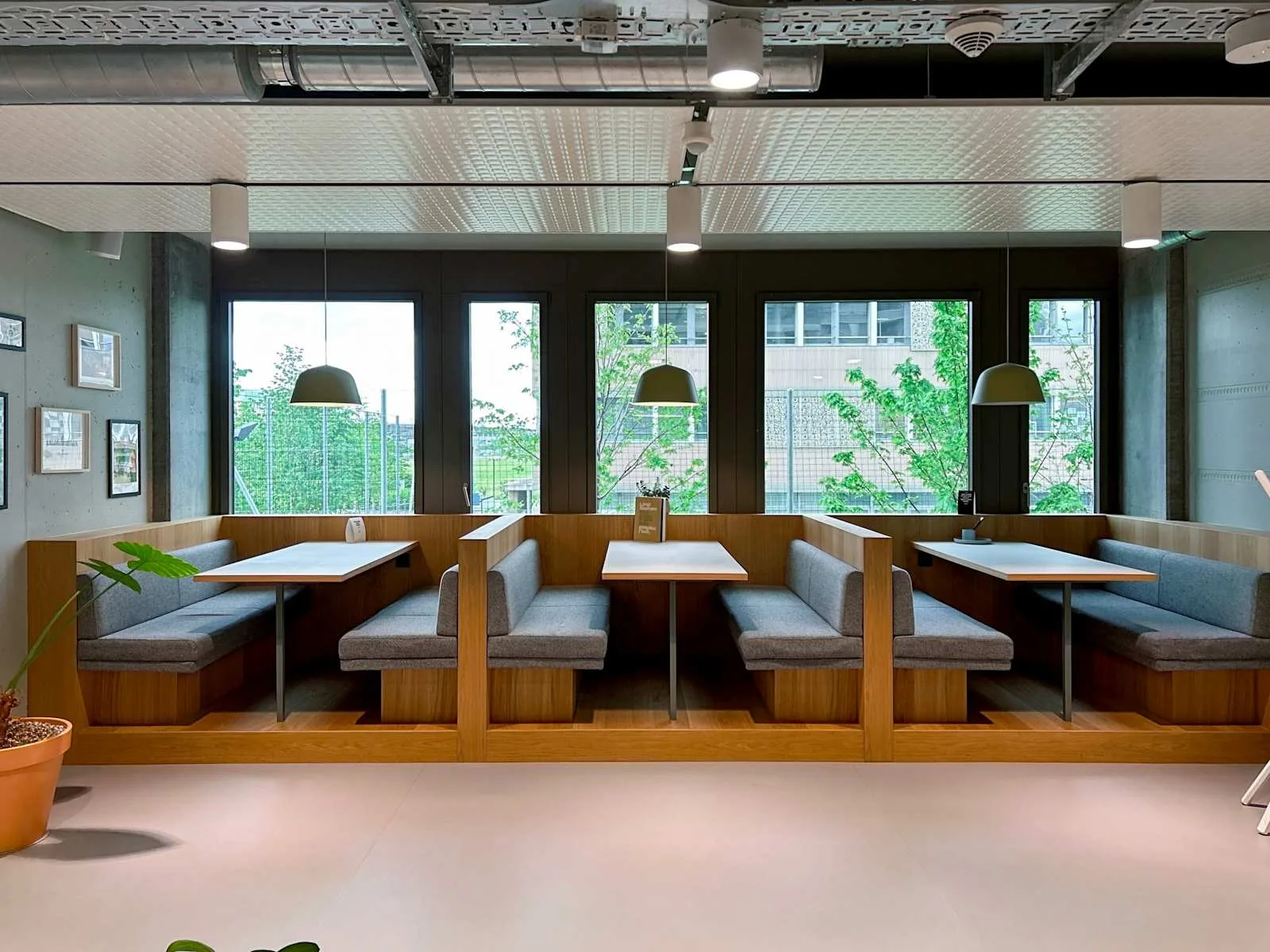Spaces ROTKREUZ, Spaces Suurstoffi, Cafétéria, Rotkreuz