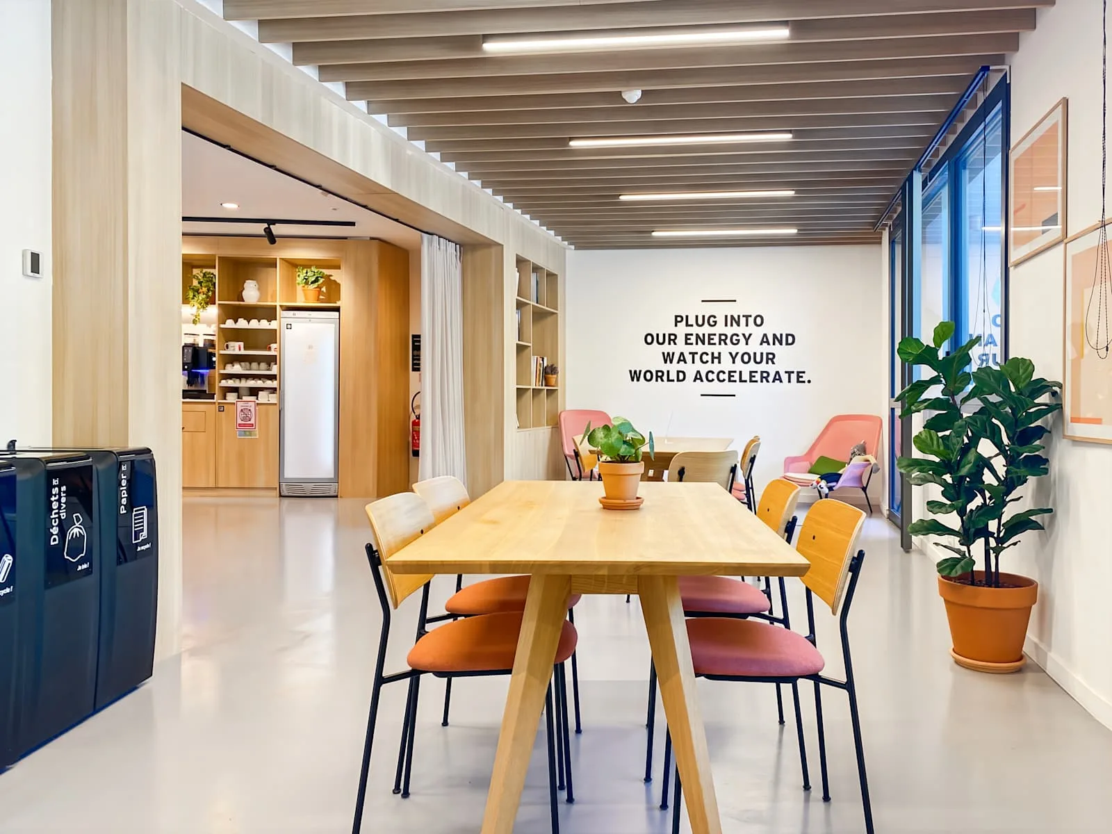 Spaces, Sophia-Antipolis, Kantine, Biot