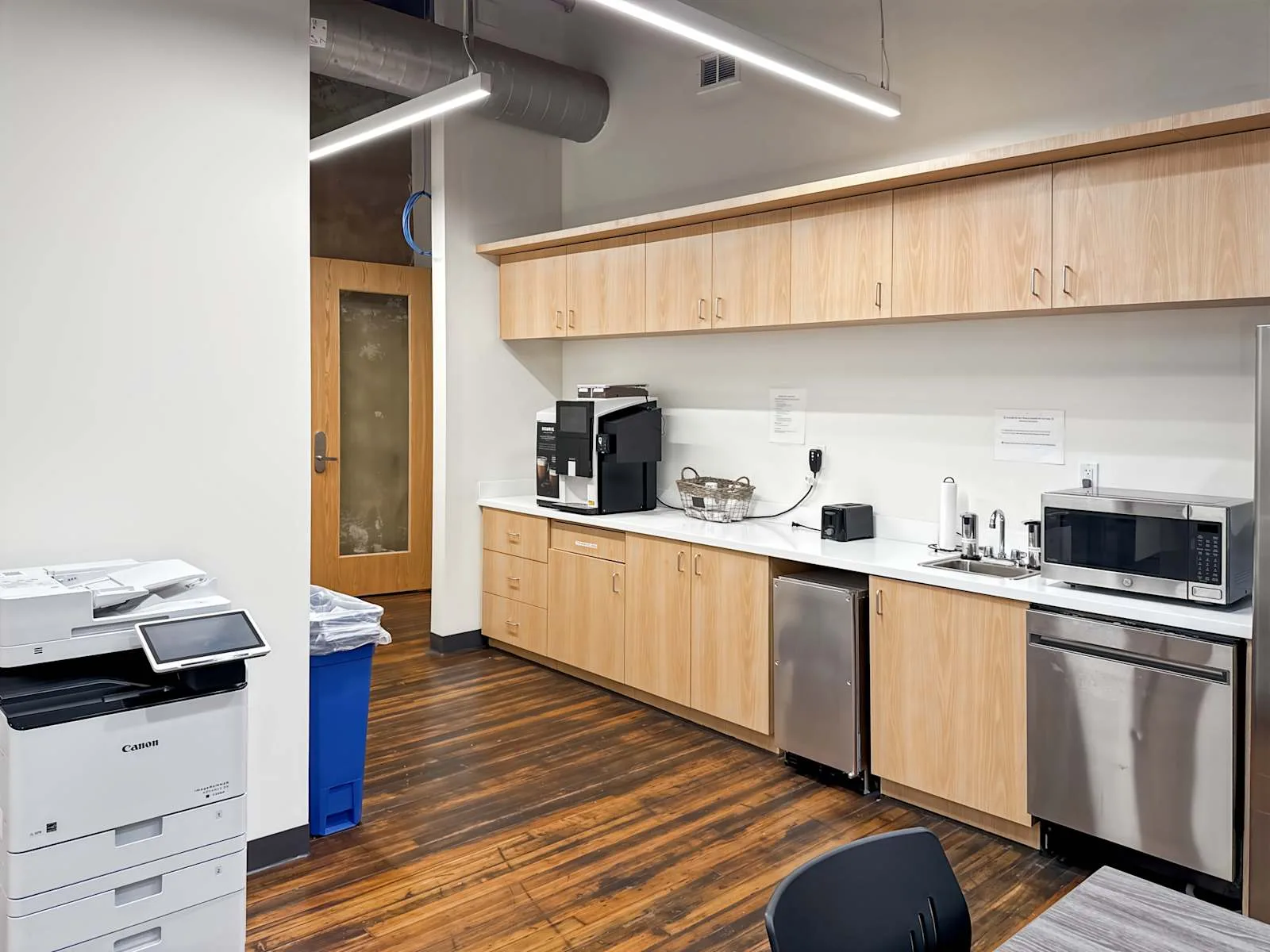 Spaces TN, Memphis - S Main Street, Kitchen, Memphis, TN