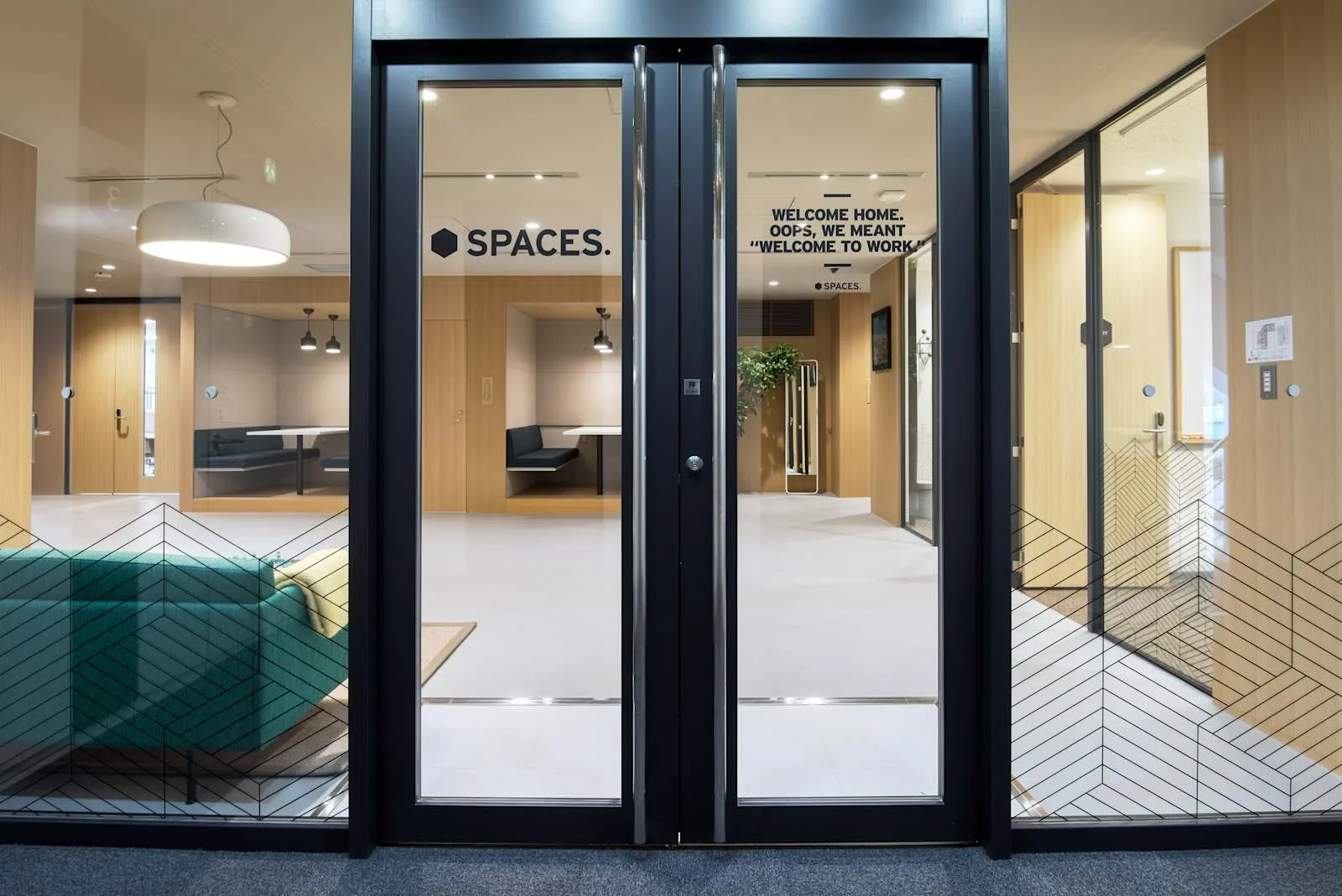 Spaces TOKYO, Spaces Shinjuku、受付、東京