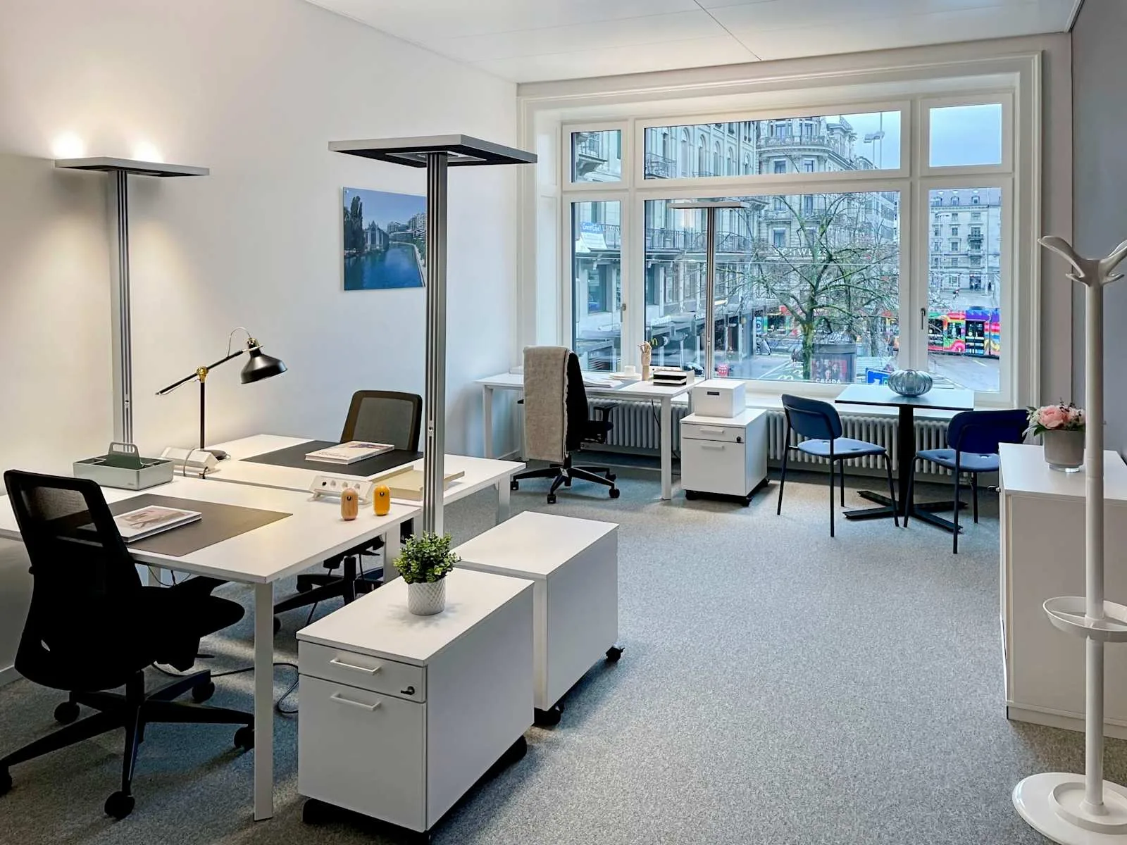 Spaces ZURICH, Spaces Bahnhofplatz, Privatbüro mit 3 Arbeitsplätzen, Zürich