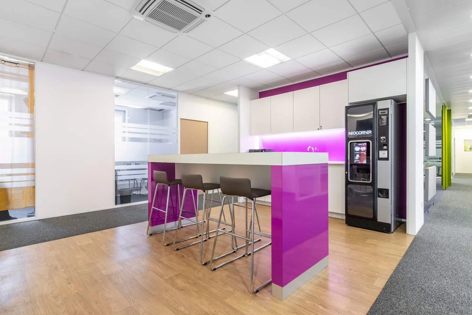 Stop And Work CERGY, Stop & Work Cergy, Kitchen, Cergy