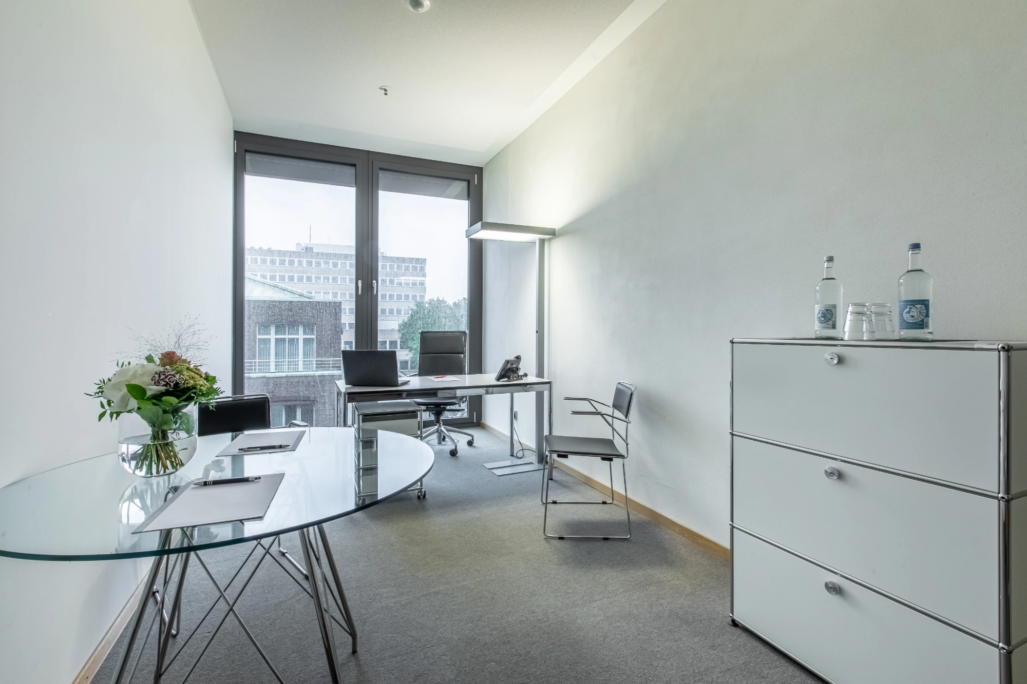 1000 Satellites Bremen Parkallee, Private office, 1 desk, Bremen