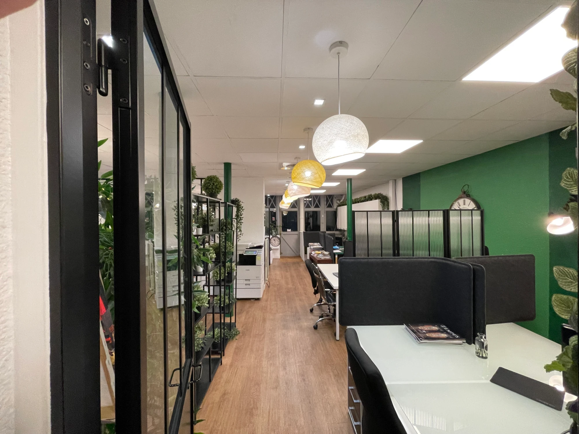 182 Rue du Faubourg Saint-Honoré, Open-plan office, Paris 8e