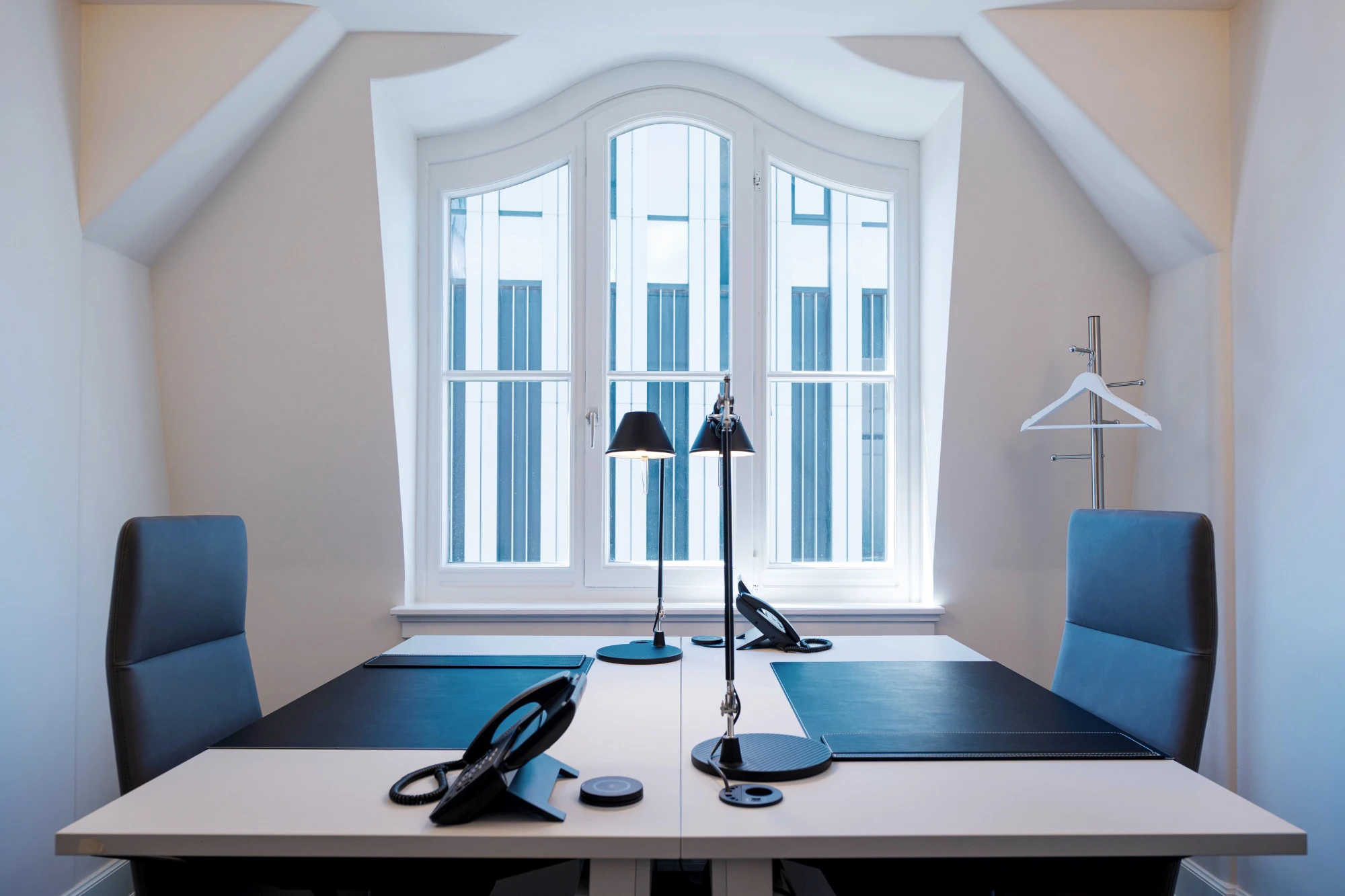 Satellite Office München Villa Goethe, 2 Personen Büro Villa Goethe, Munich