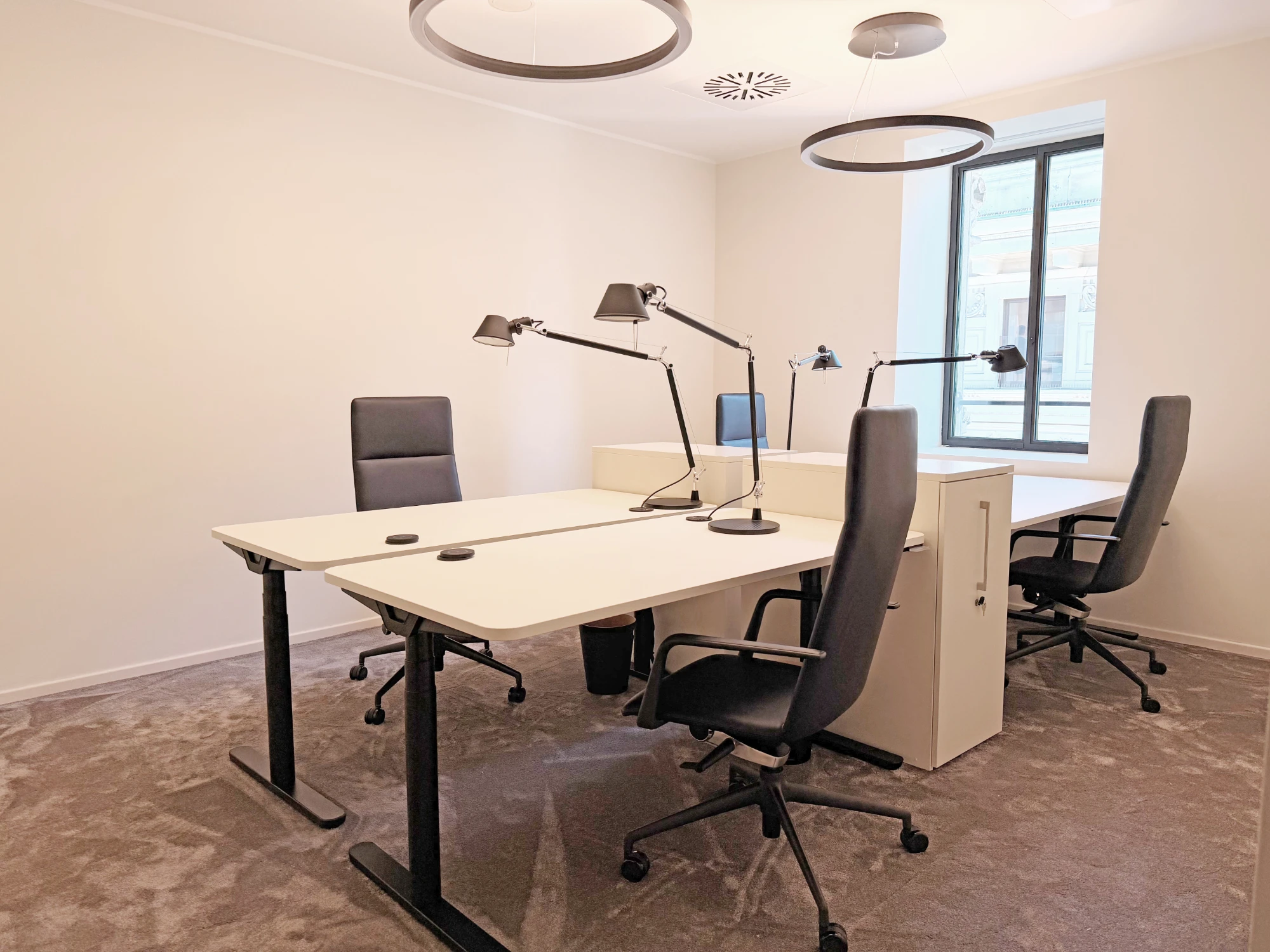 Satellite Office München Villa Goethe, 4 Personen Büro Villa Goethe, Munich