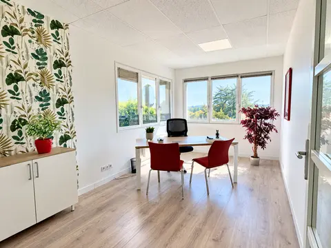 Bureau journée — Cowork&loc, Mâcon