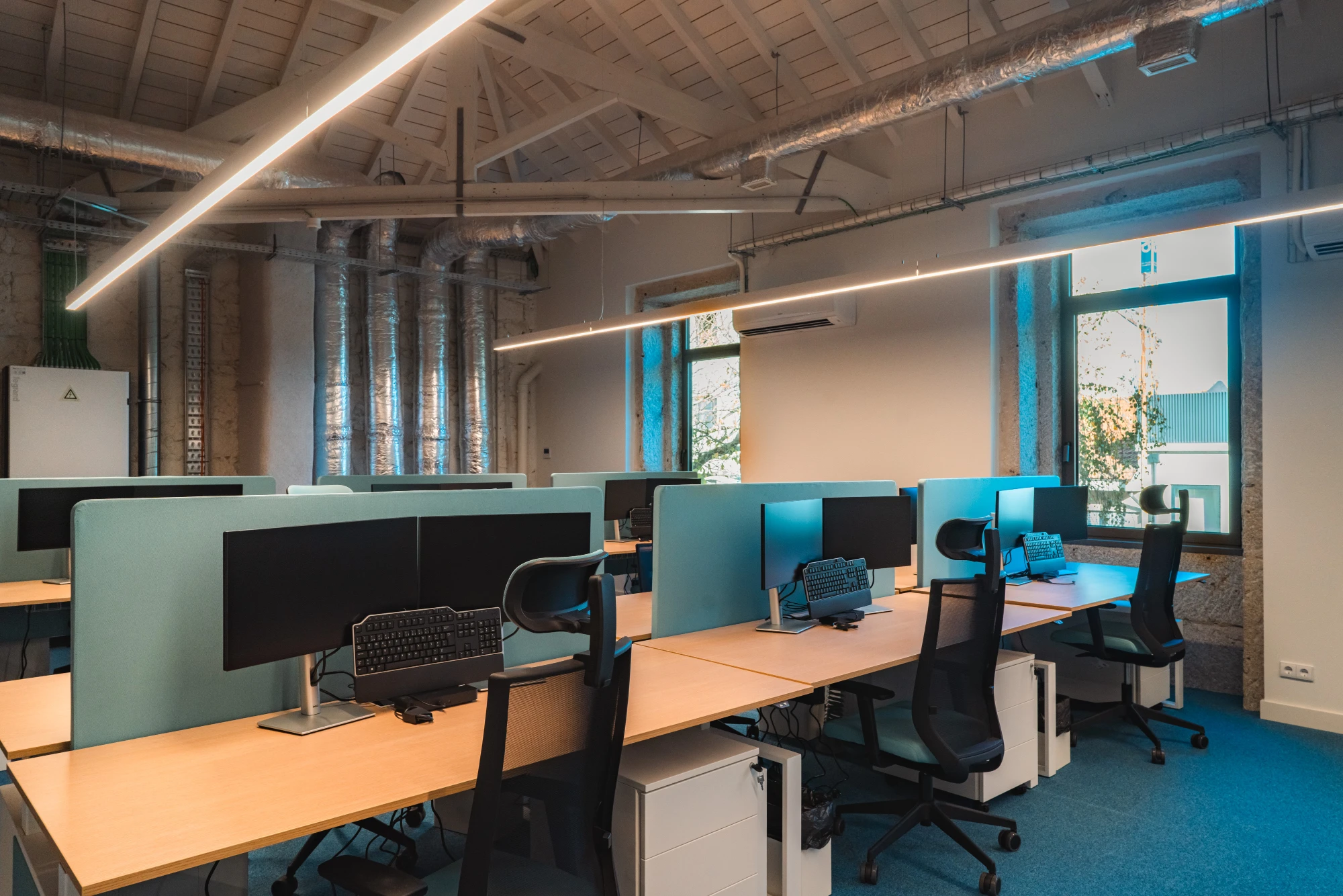 Flex Desk — Buz by Dehouse Lamovida