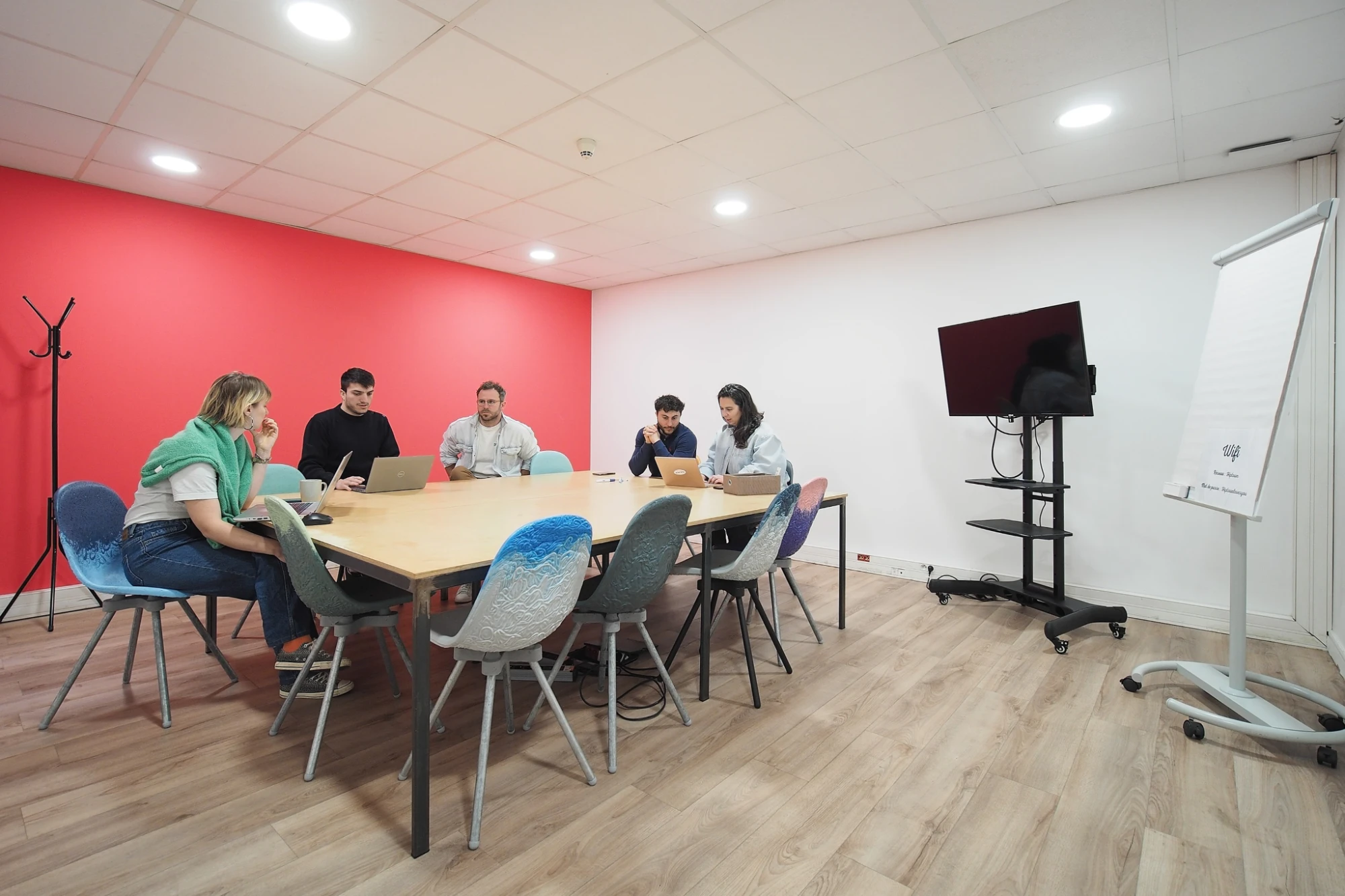 Salle de réunion 12 pax — Hiptown Vieux-Port