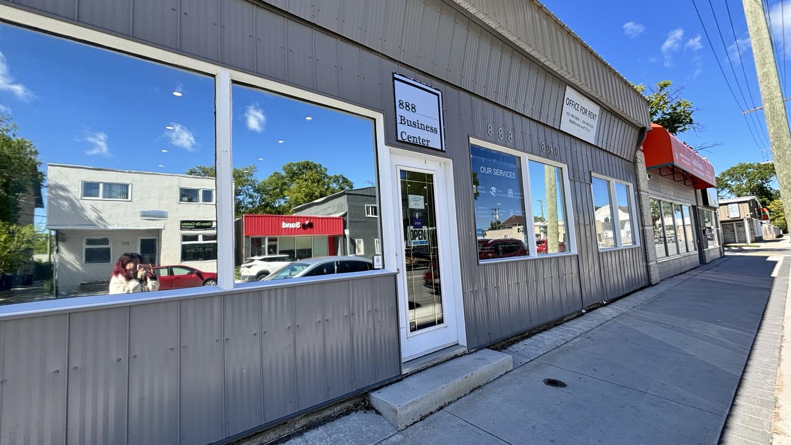 888 Business Center, Building facade, Winnipeg, MB