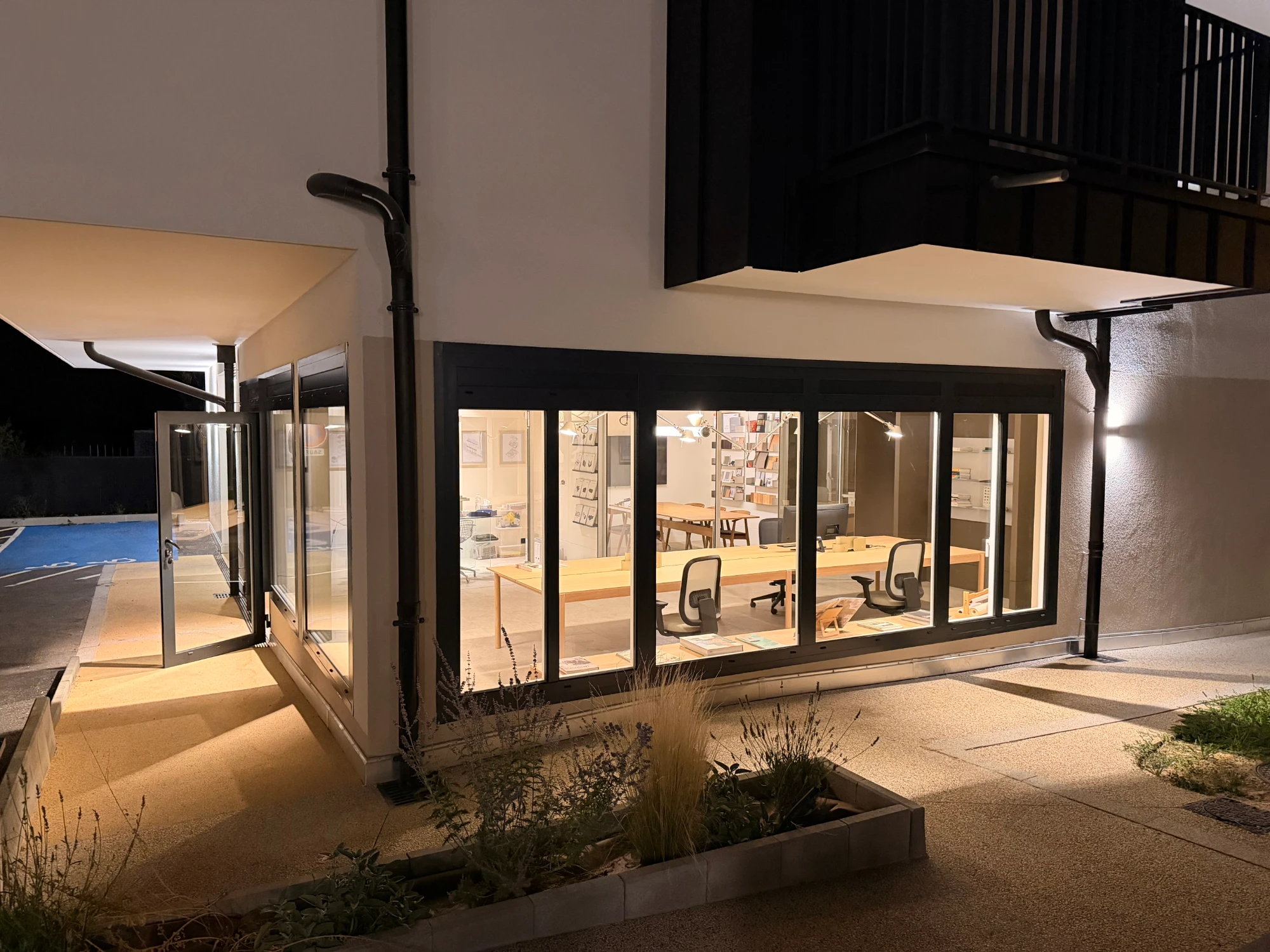 L'ATELIER, Gebäudefassade, Tresserve