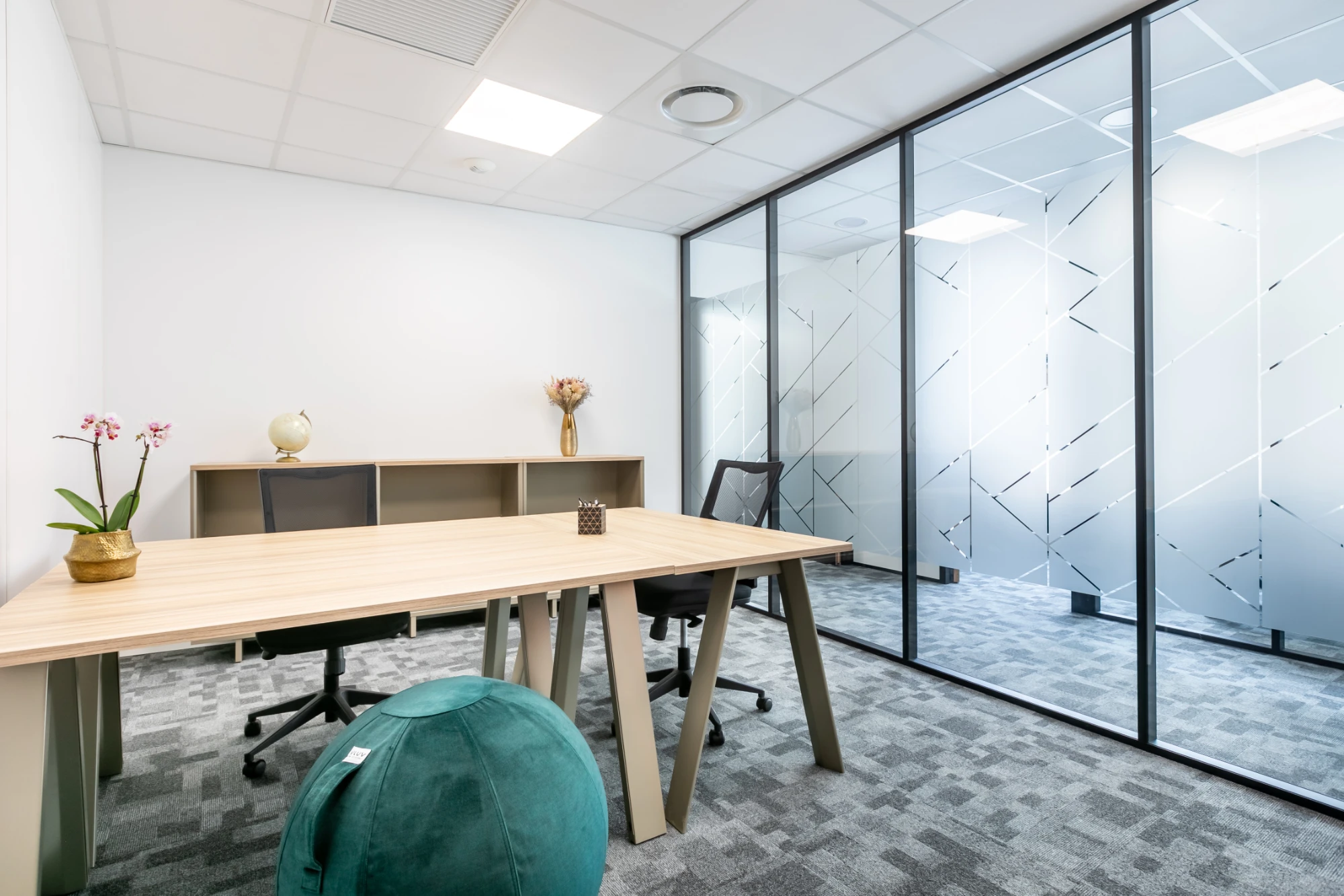 B'Coworker Sophia Antipolis, Privatbüro mit 2 Arbeitsplätzen, Valbonne