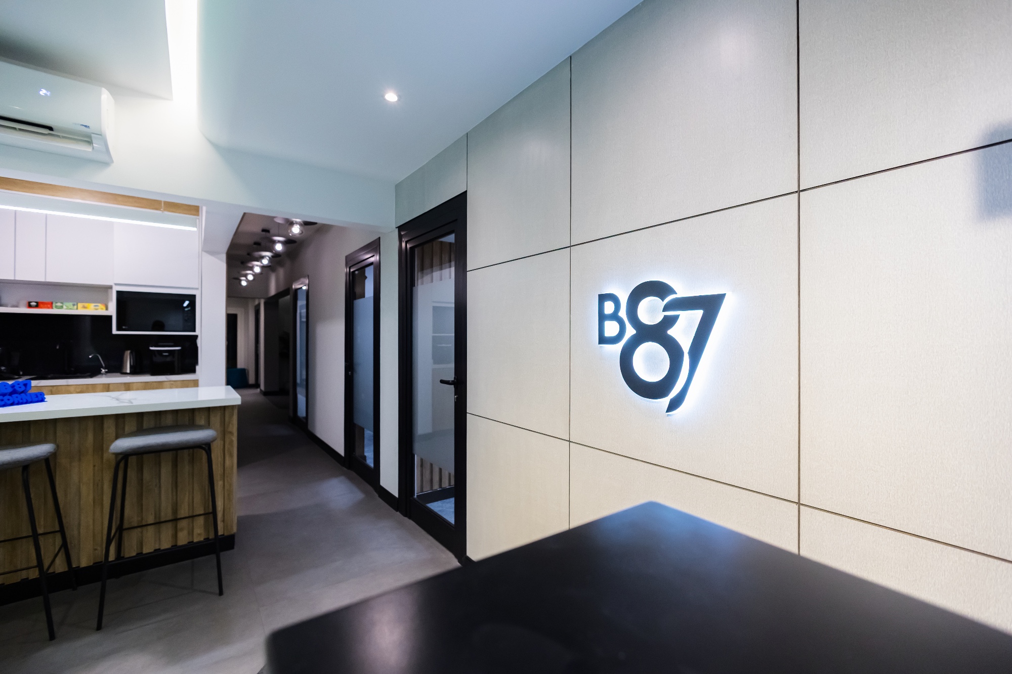 B87 Spaces، الاستقبال، مدينة نصر