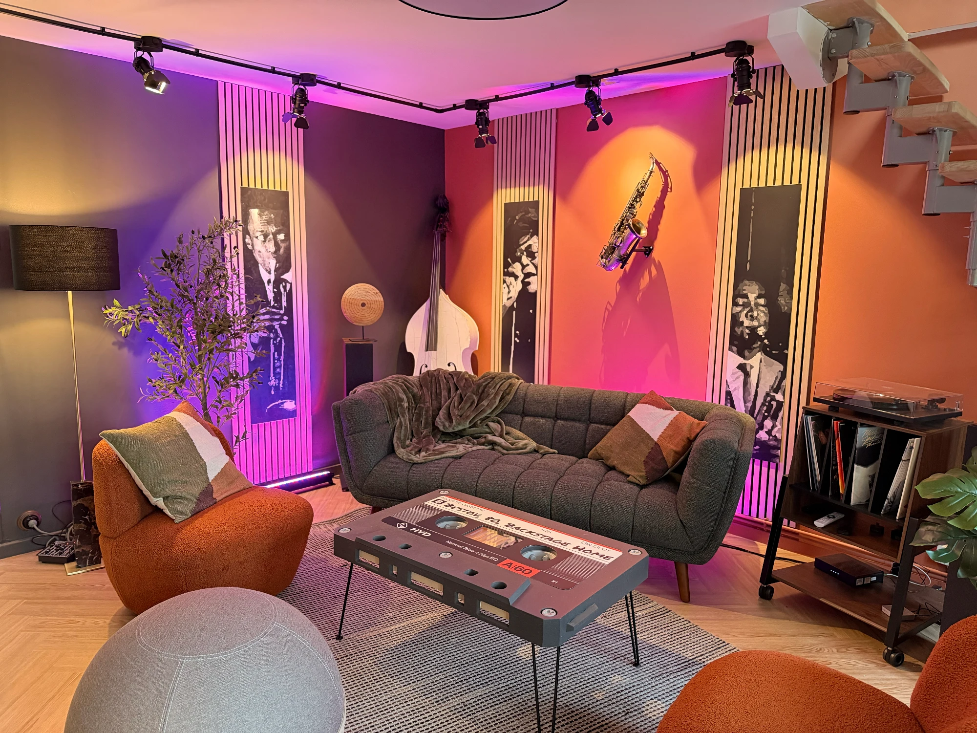 Backstage Home, Lounge, Brebières