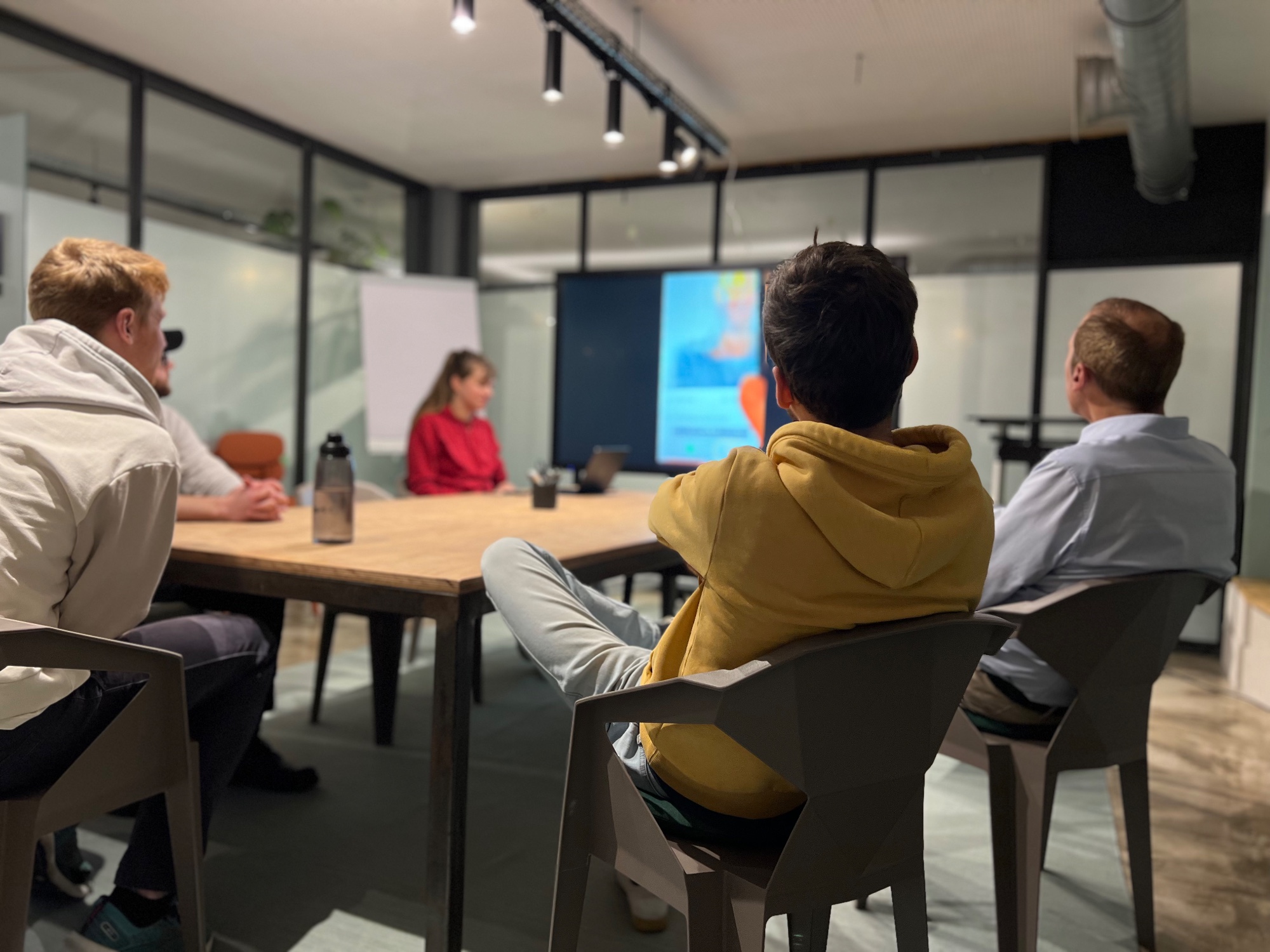 BASE Coworking, Besprechungsraum für 6 Personen, München