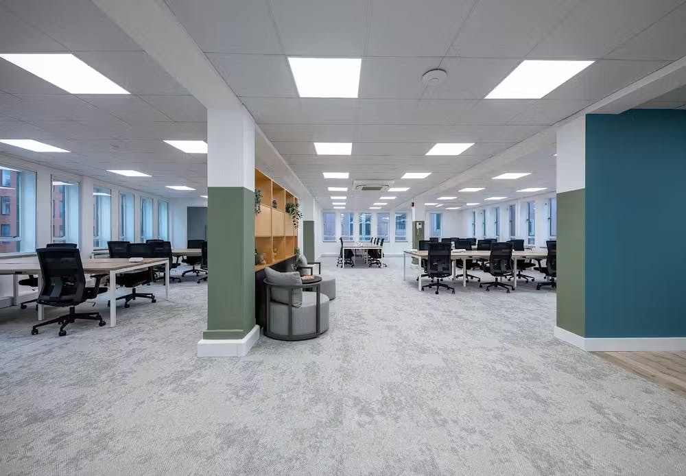 Beem - New Derwent House, 69-73 Theobalds Road, Open space, Londres