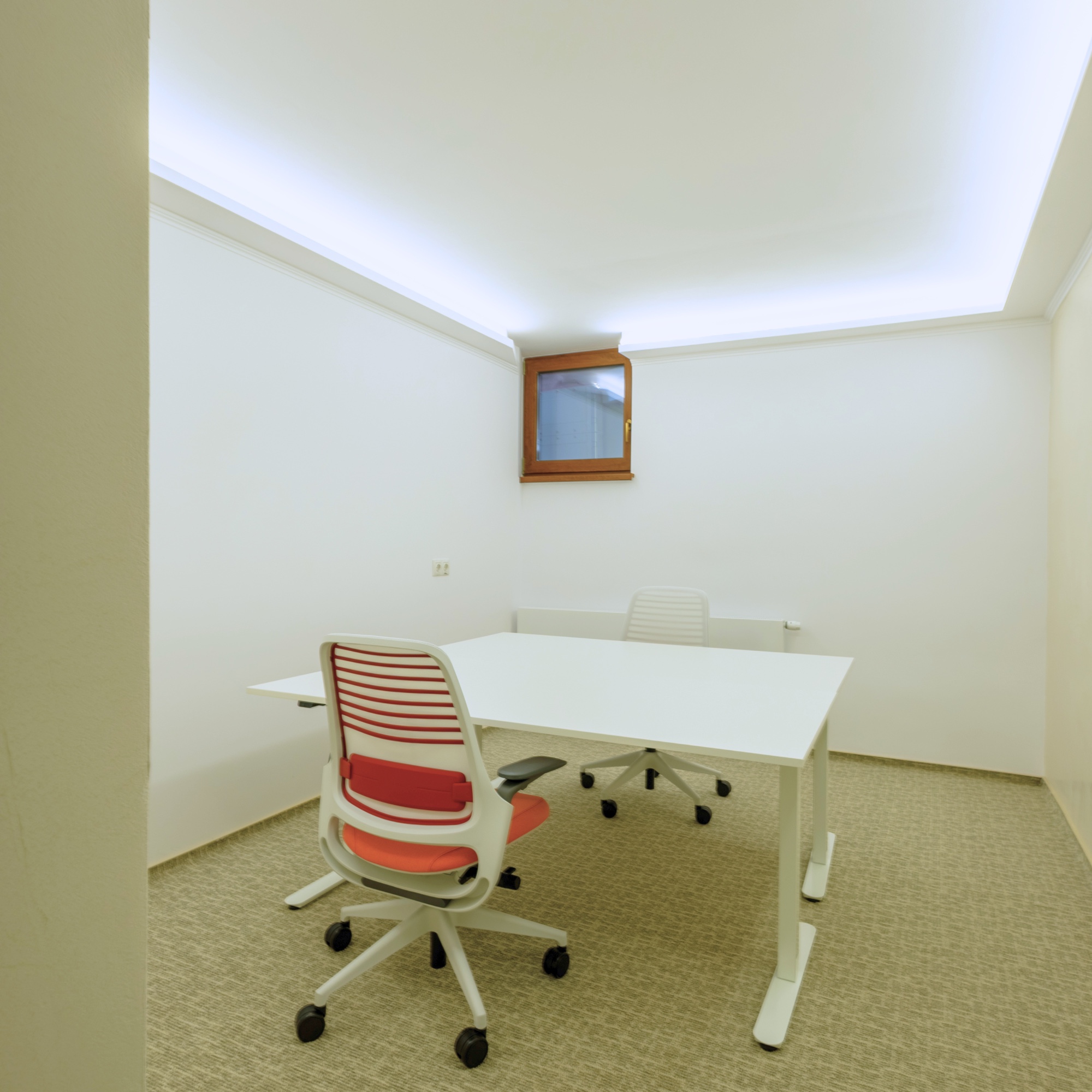 Maccollab, Birou privat 2 locuri D03, Brașov