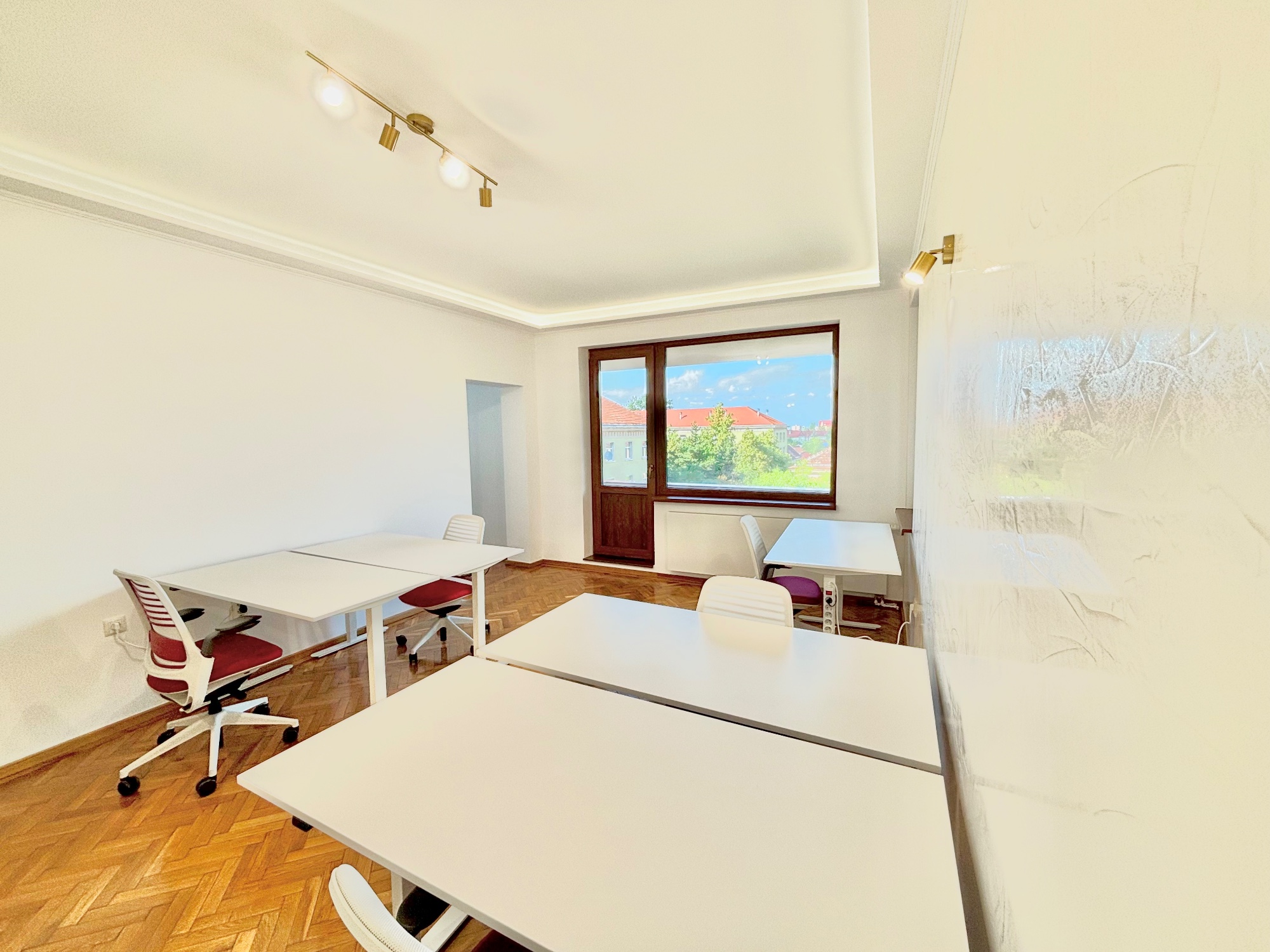 Maccollab, Birou privat 6 locuri D02, Brașov